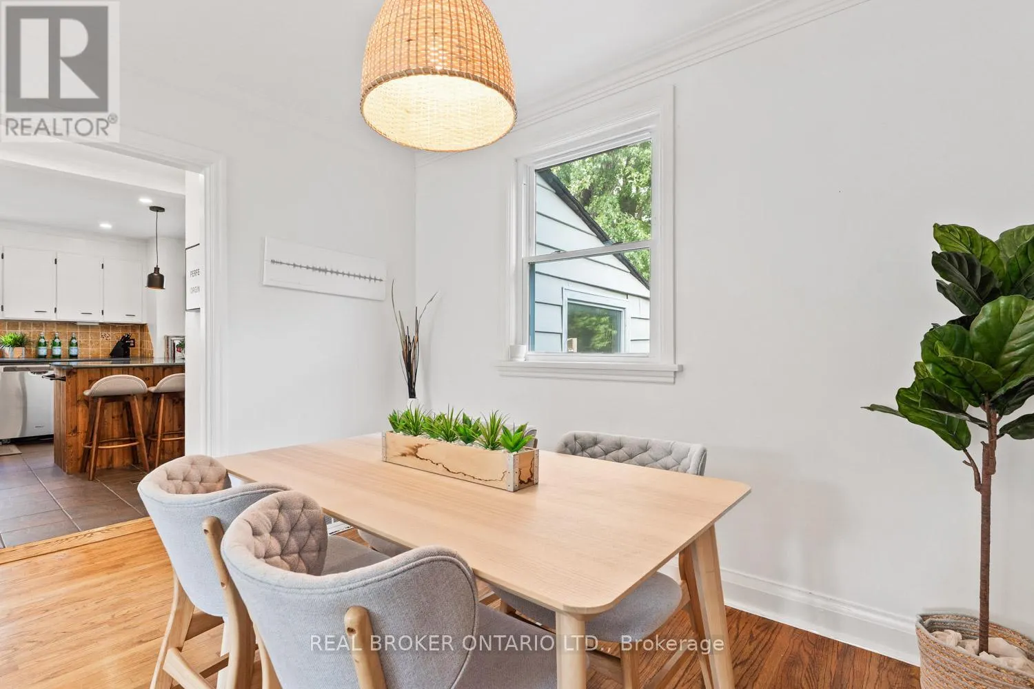 39 VANBRUGH AVENUE