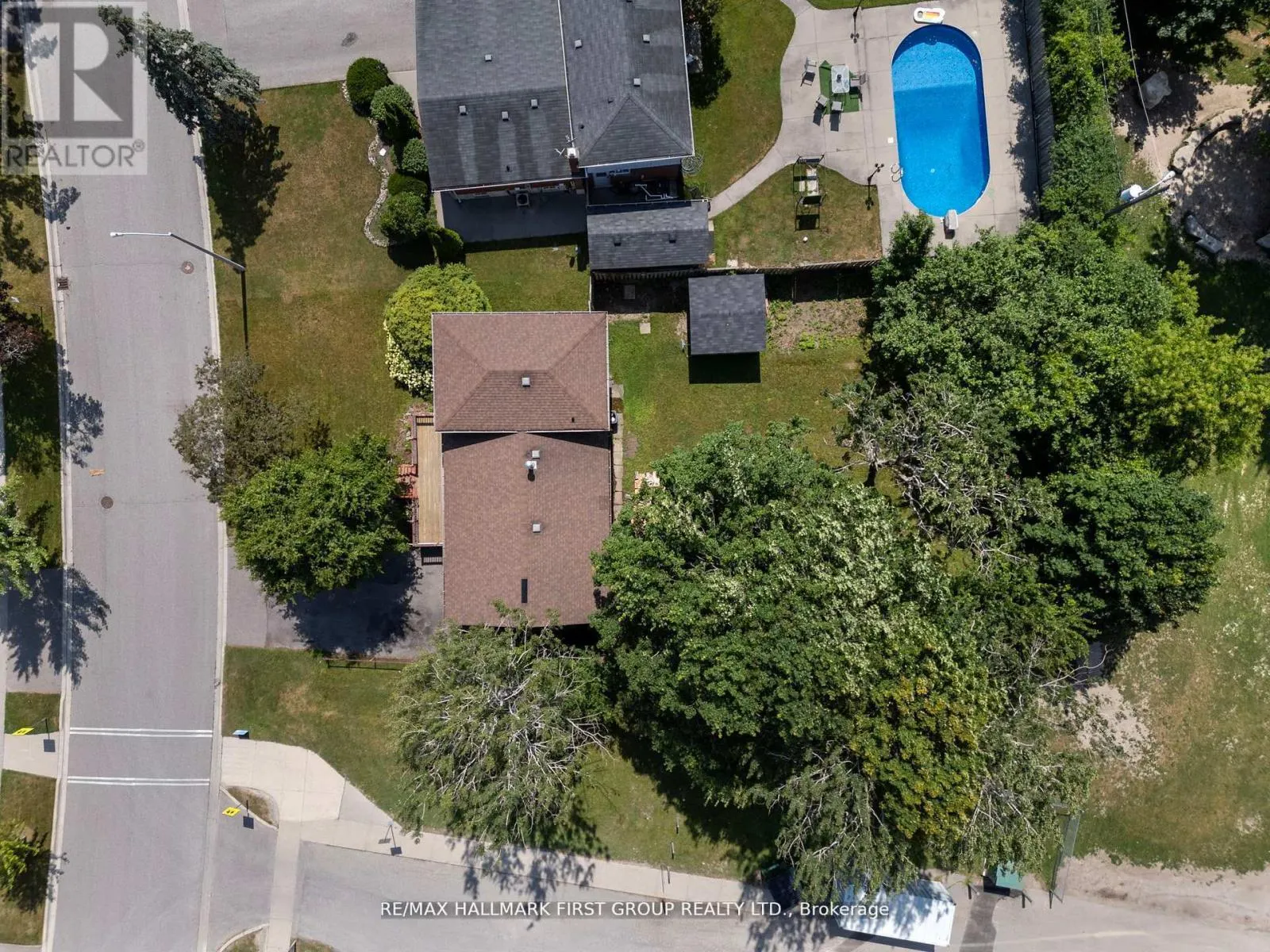 20 LAMBARD CRESCENT