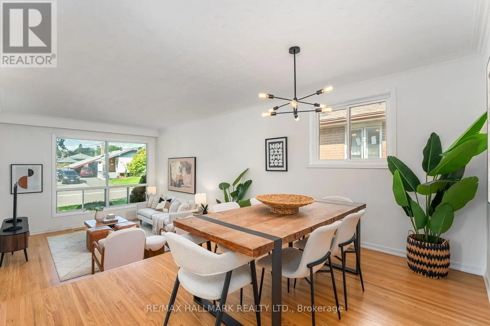 7 WAGNER DRIVE