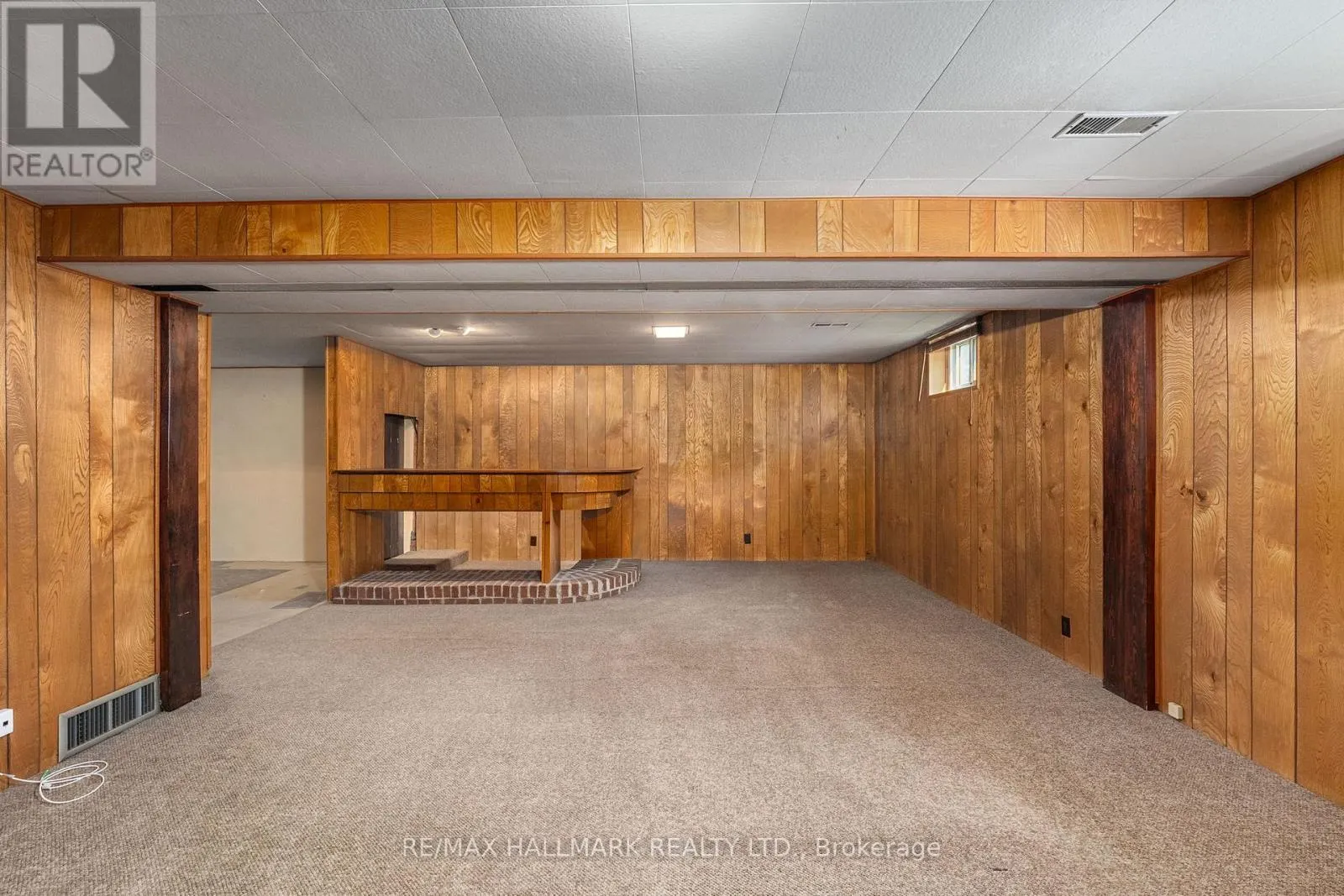 7 WAGNER DRIVE