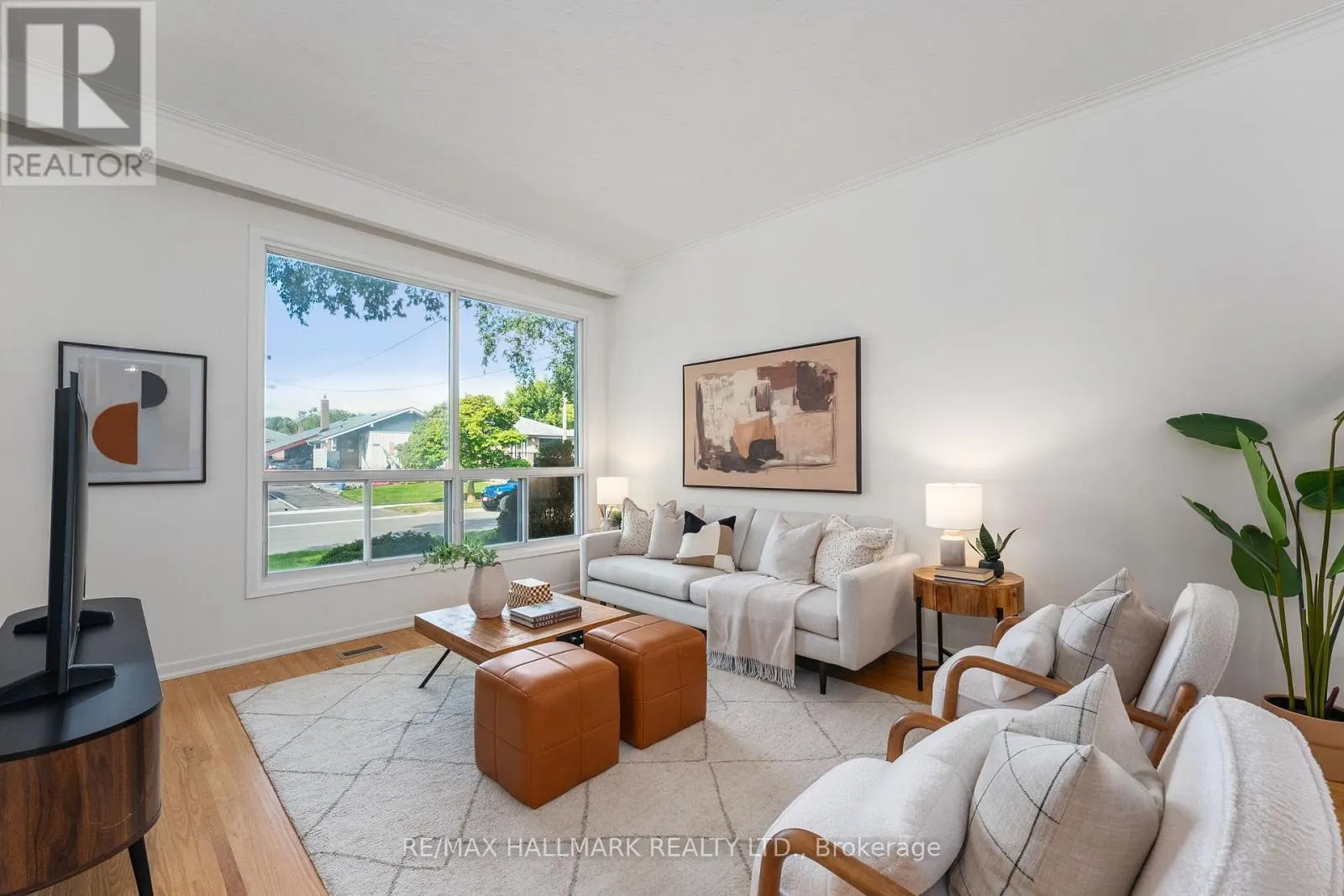 7 WAGNER DRIVE
