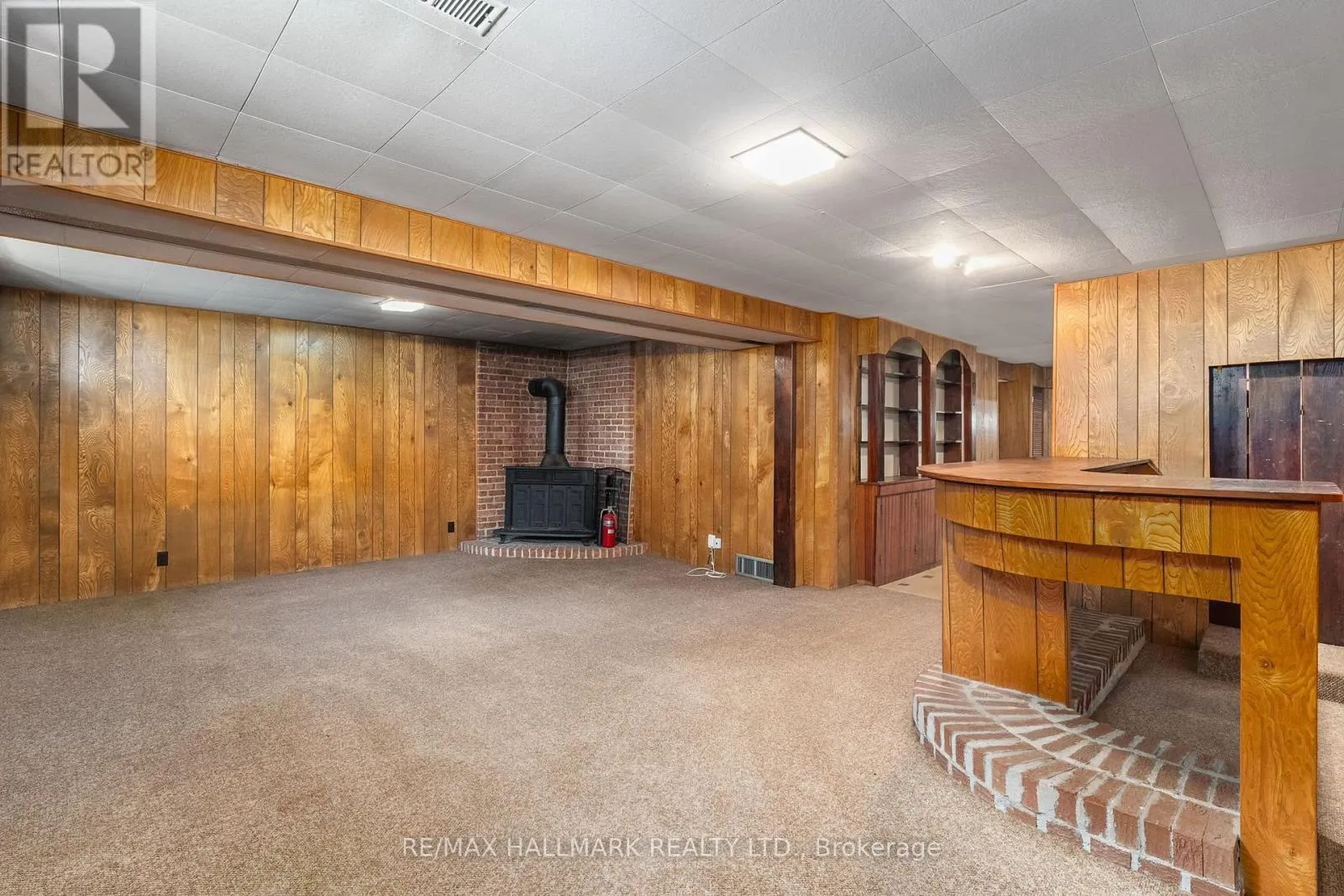 7 WAGNER DRIVE