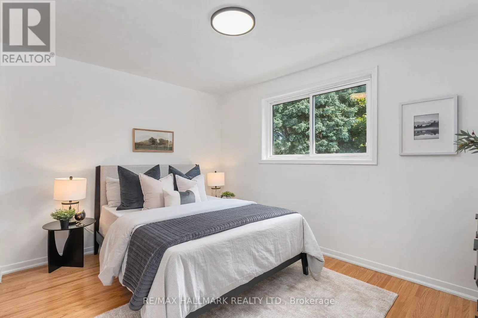 7 WAGNER DRIVE