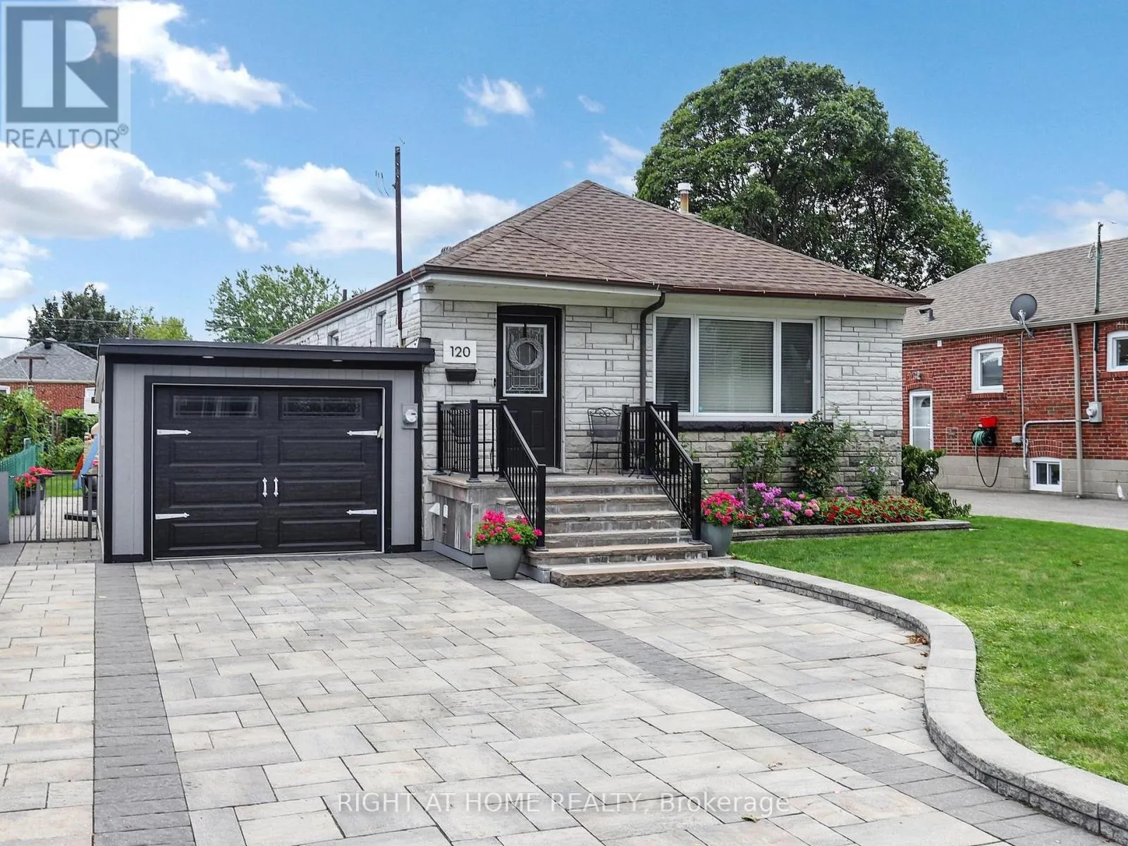 120 MARCHINGTON CIRCLE