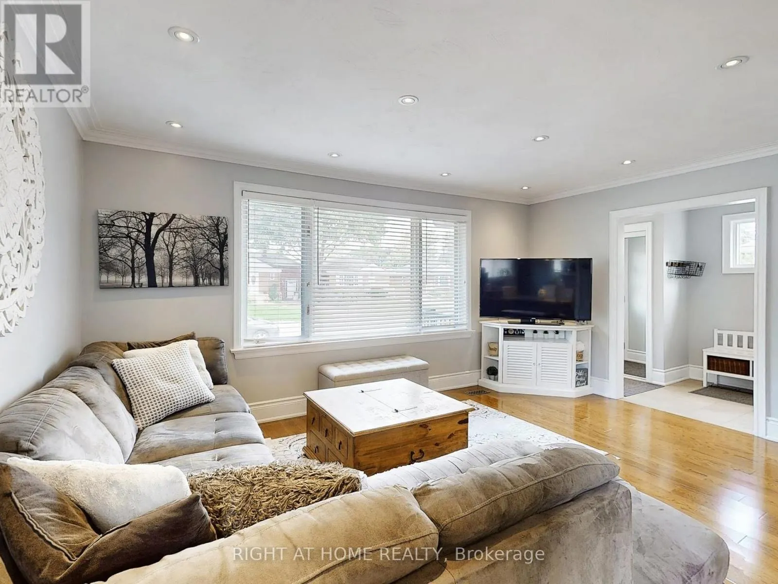 120 MARCHINGTON CIRCLE