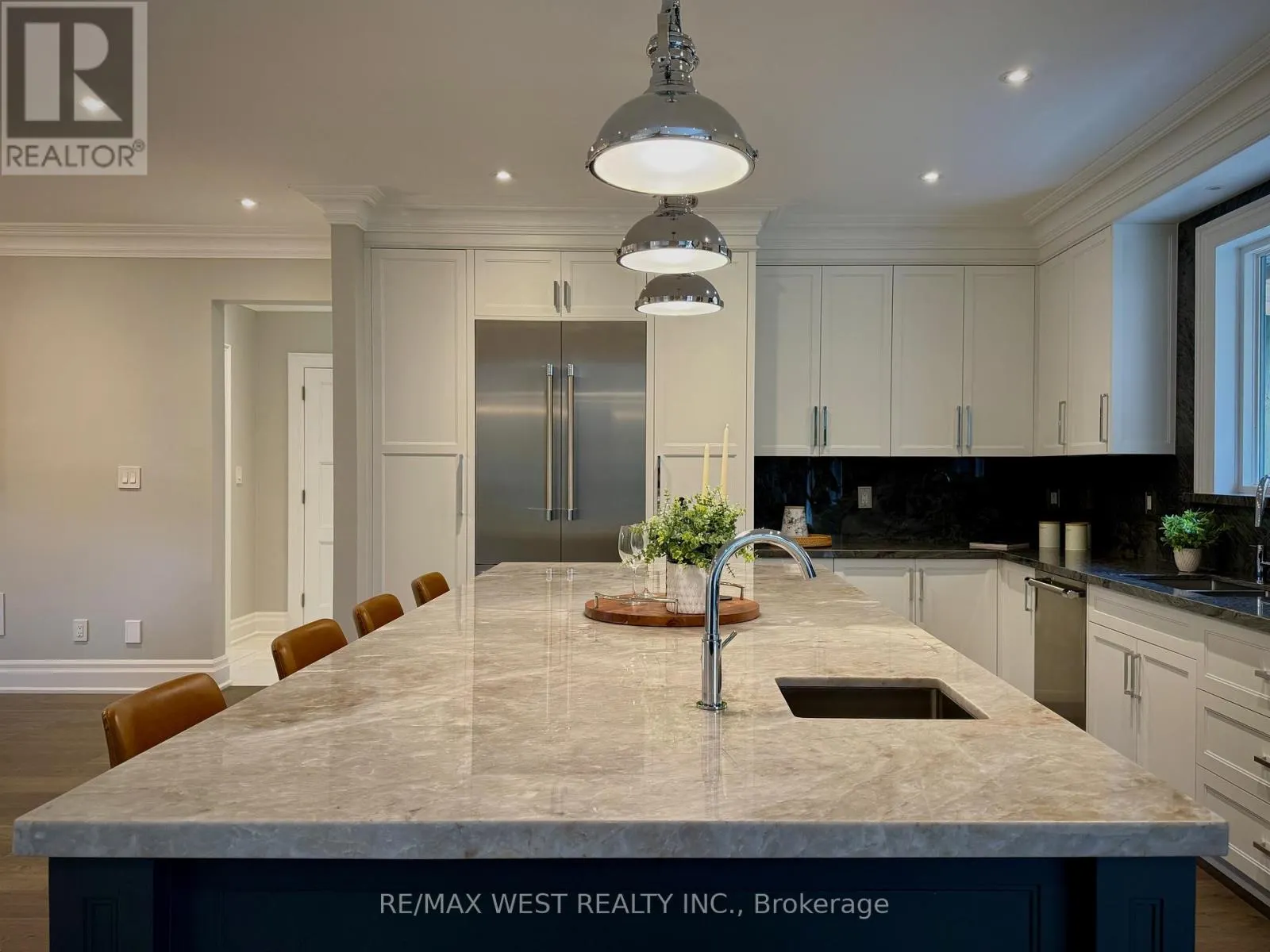 18 WINDY RIDGE DRIVE