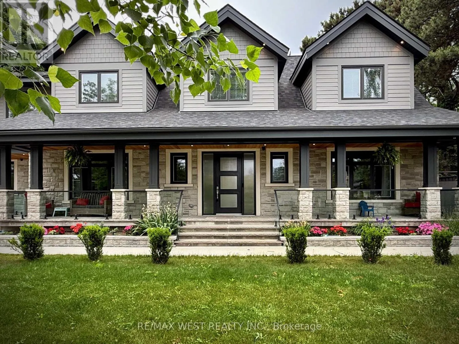 18 WINDY RIDGE DRIVE