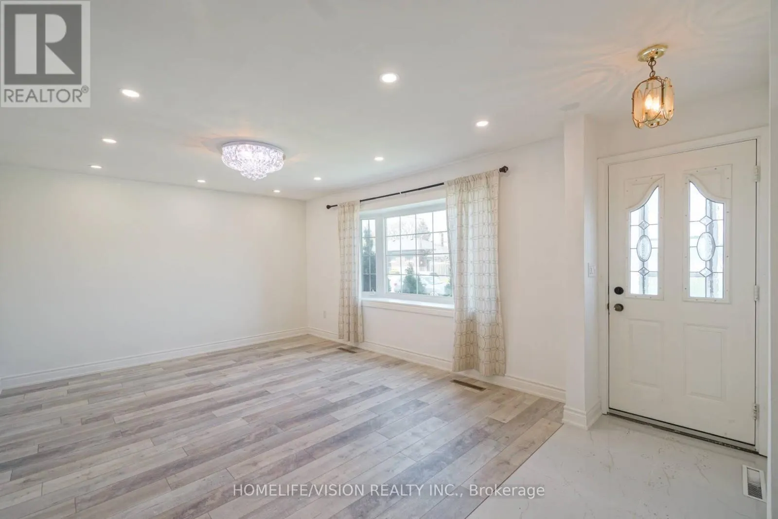 5 ORLANDO BOULEVARD