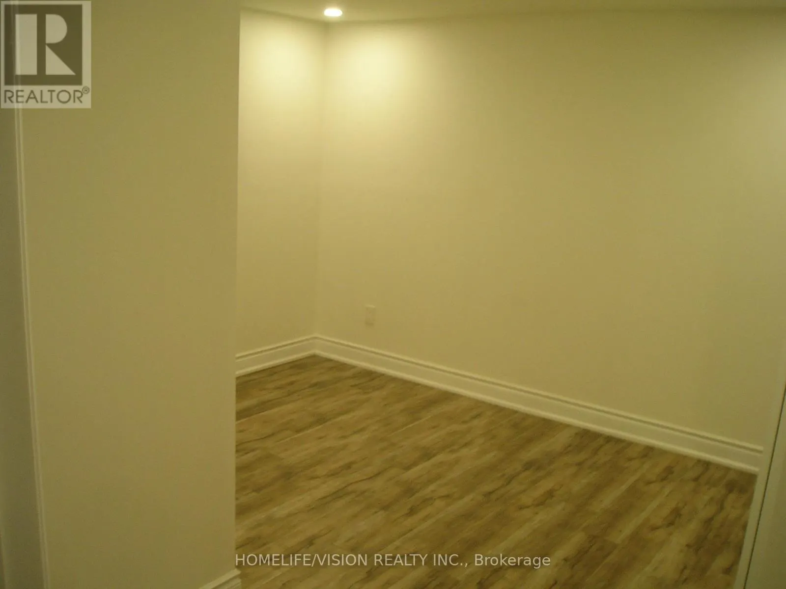 5 ORLANDO BOULEVARD