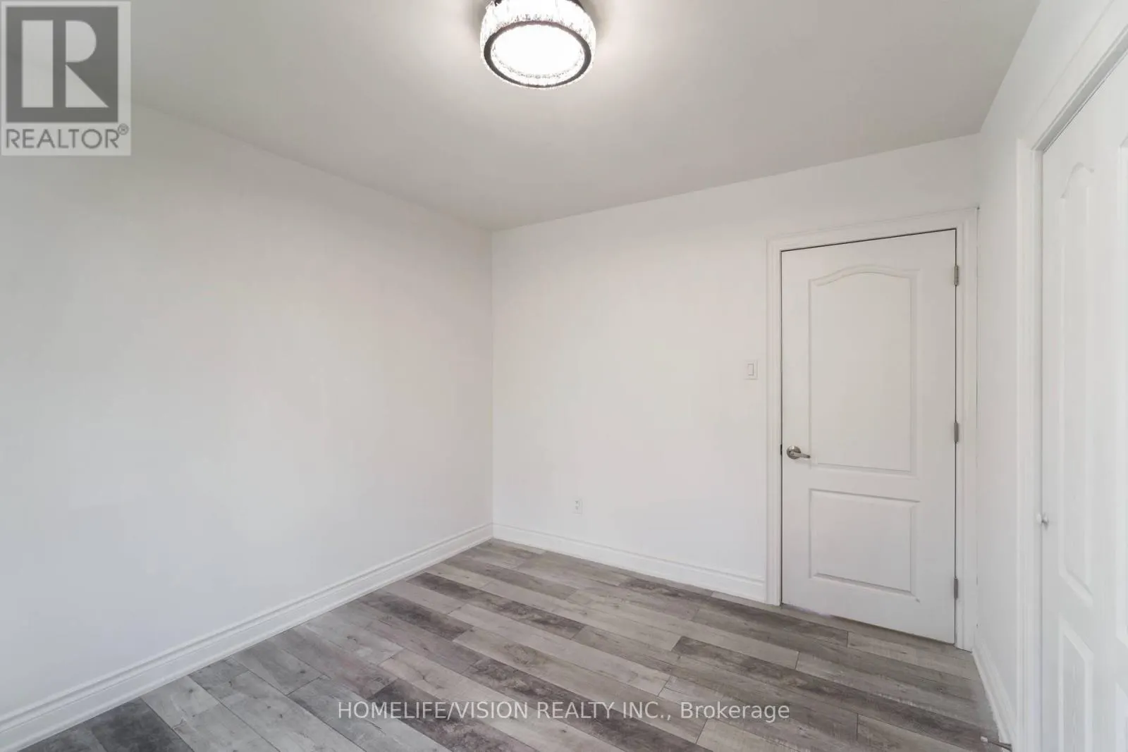 5 ORLANDO BOULEVARD