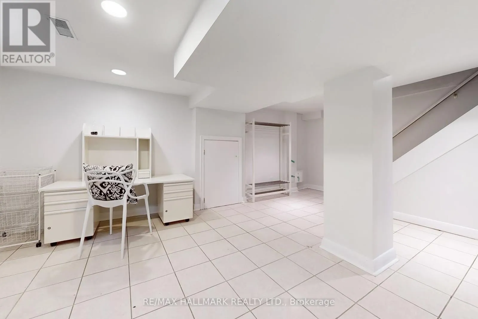 177 BROOKSIDE DRIVE