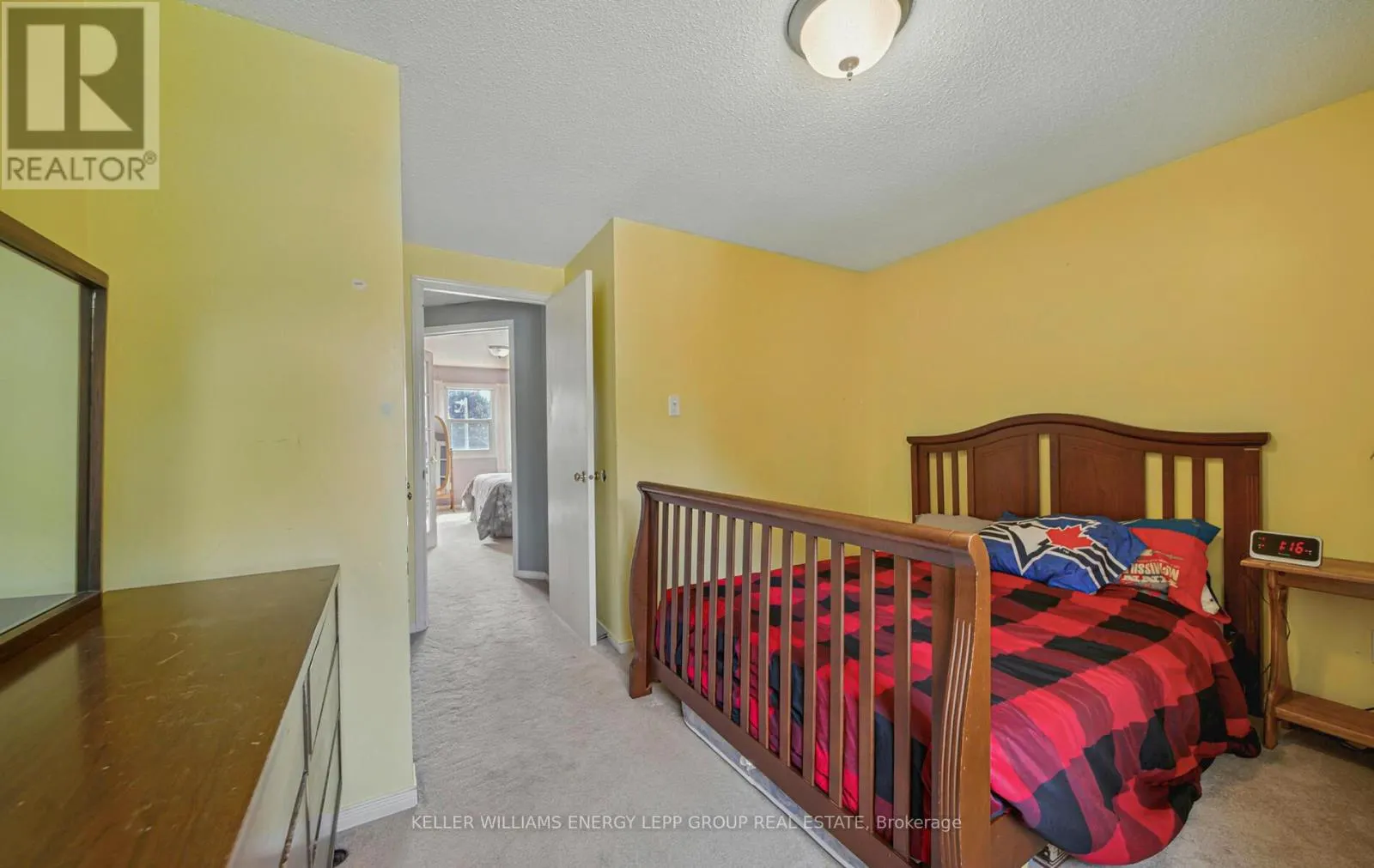 87 WOODSTONE PLACE