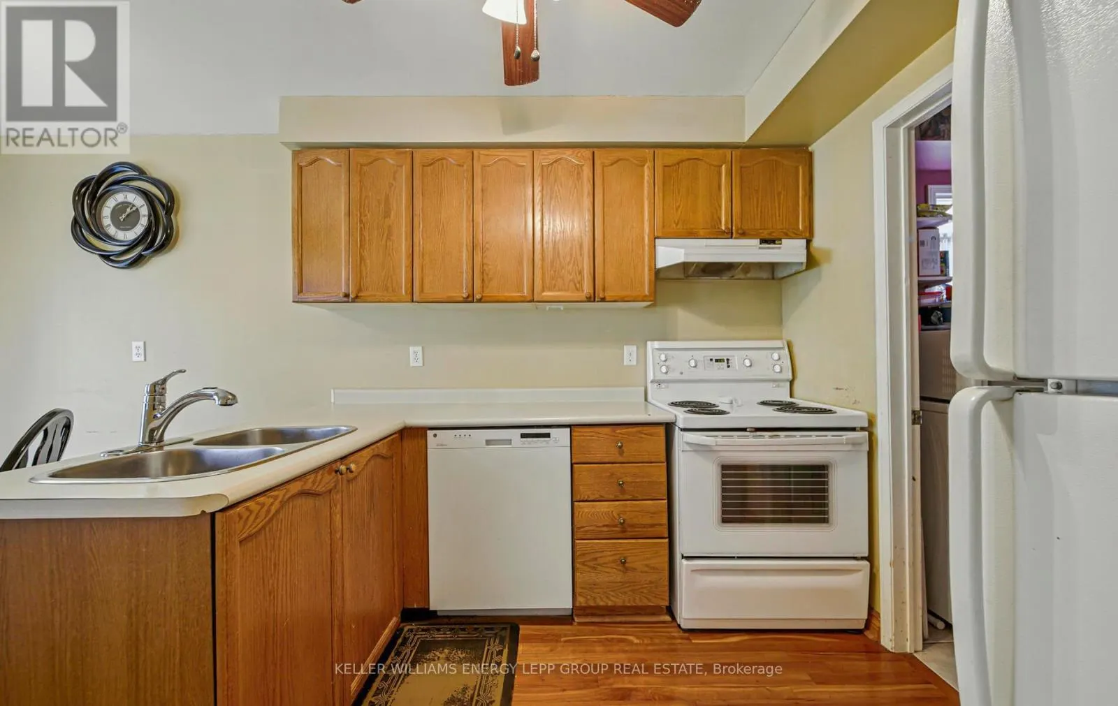 87 WOODSTONE PLACE