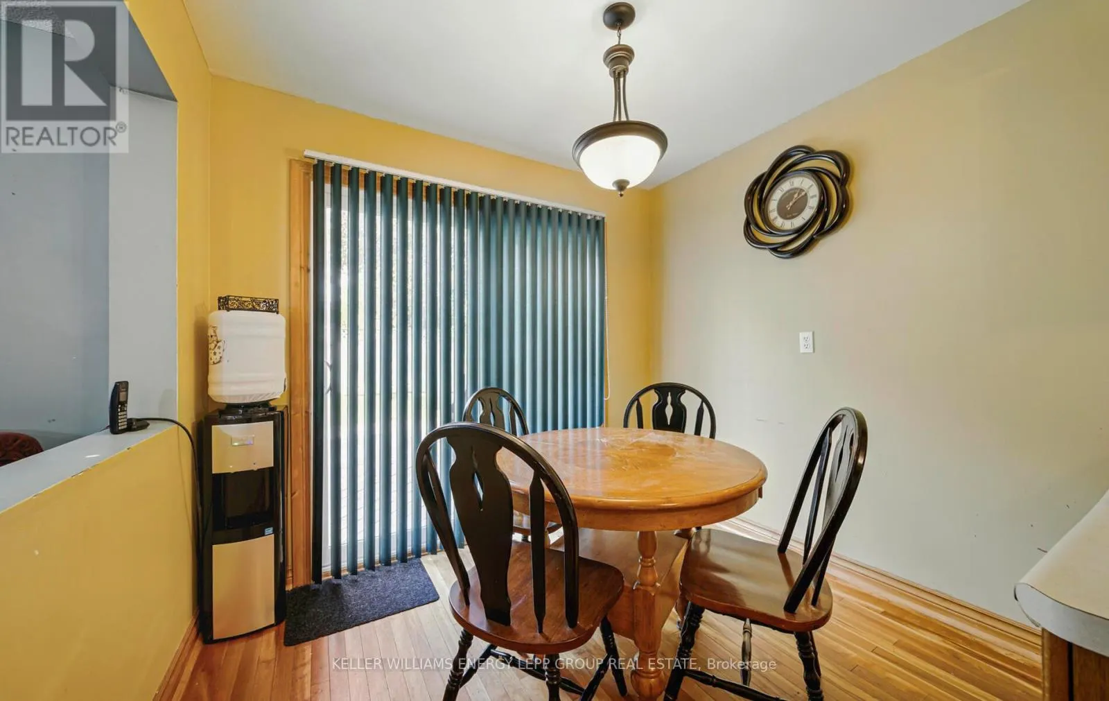 87 WOODSTONE PLACE