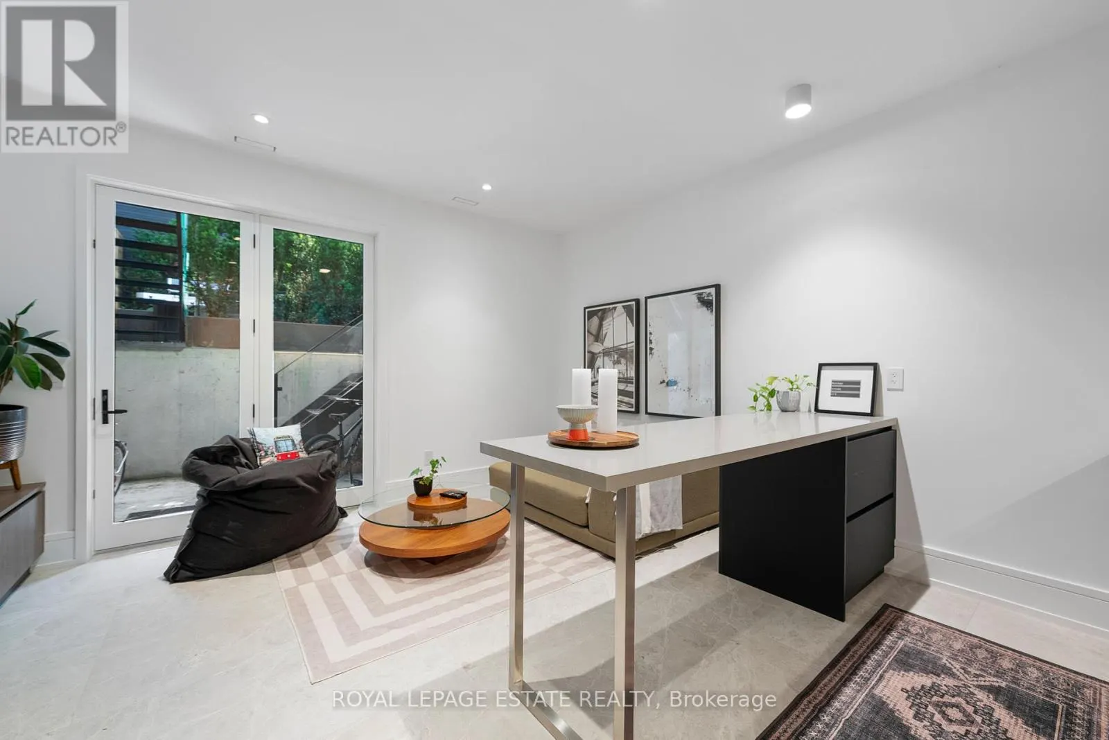 LOWER UNIT - 51 MACLEAN AVENUE