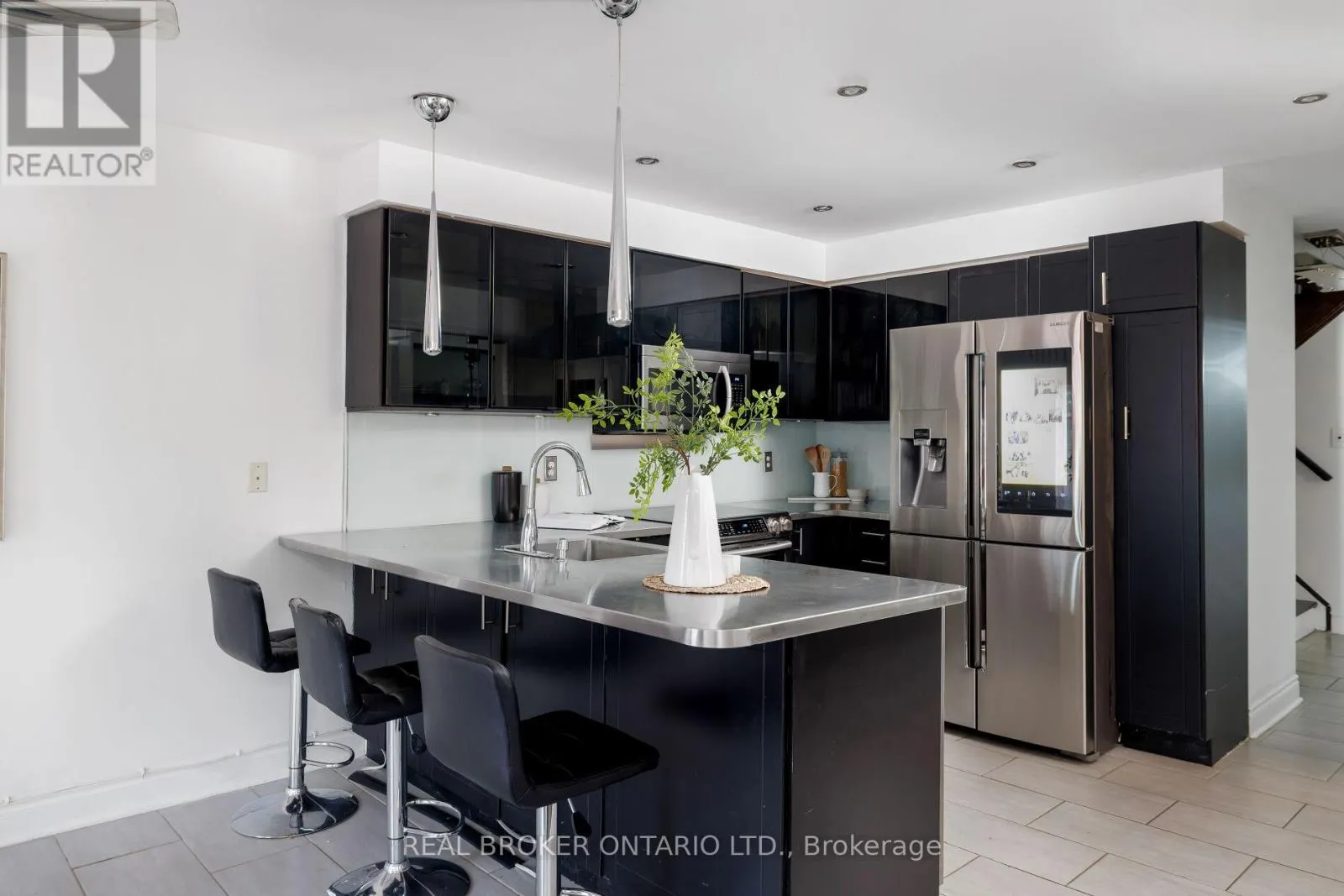 23 MISTY HILLS TRAIL