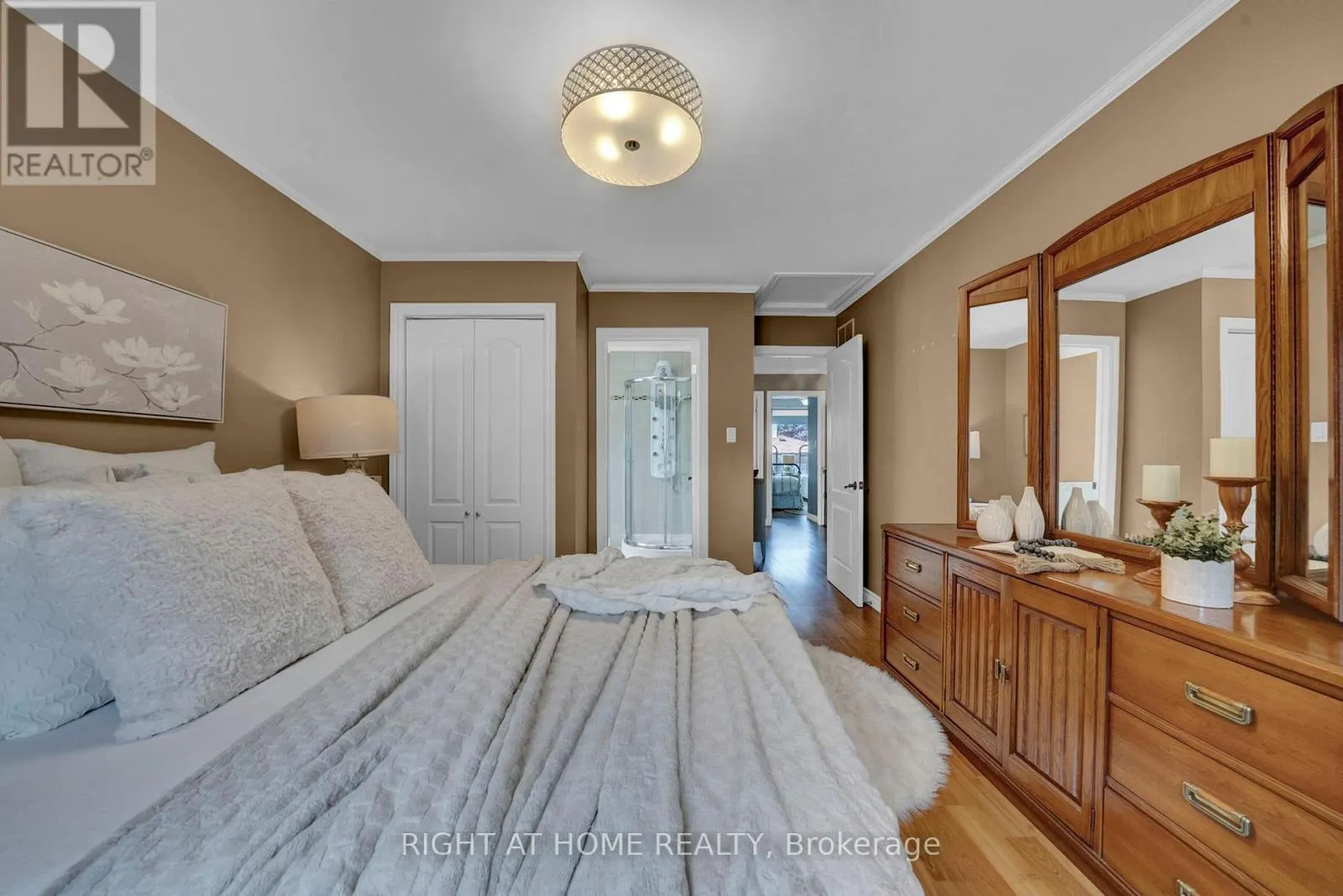 1194 NORTHGATE CRESCENT