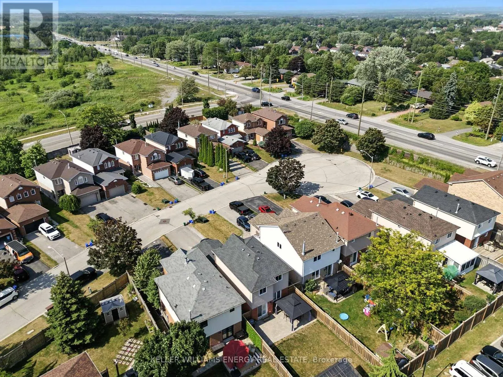 9 GLEN RAY COURT
