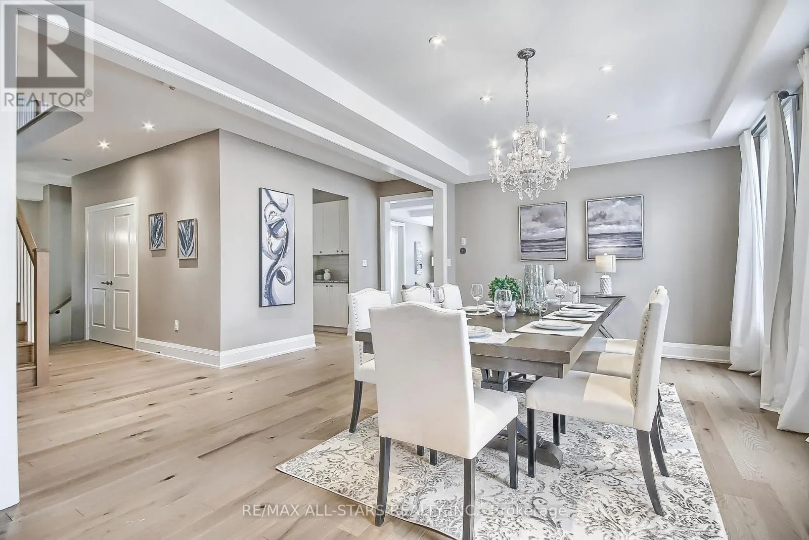 18 PENNINE DRIVE