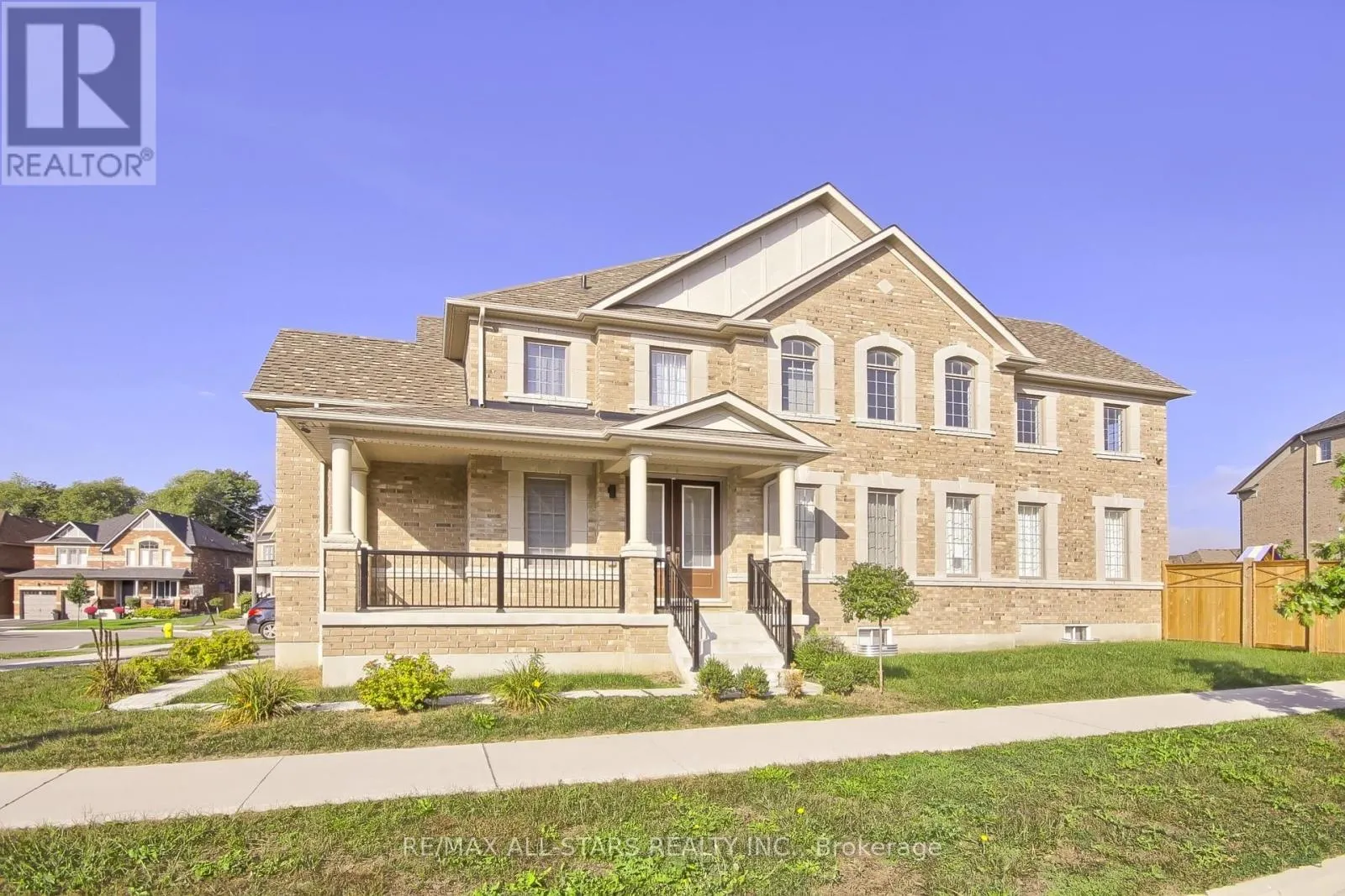 18 PENNINE DRIVE