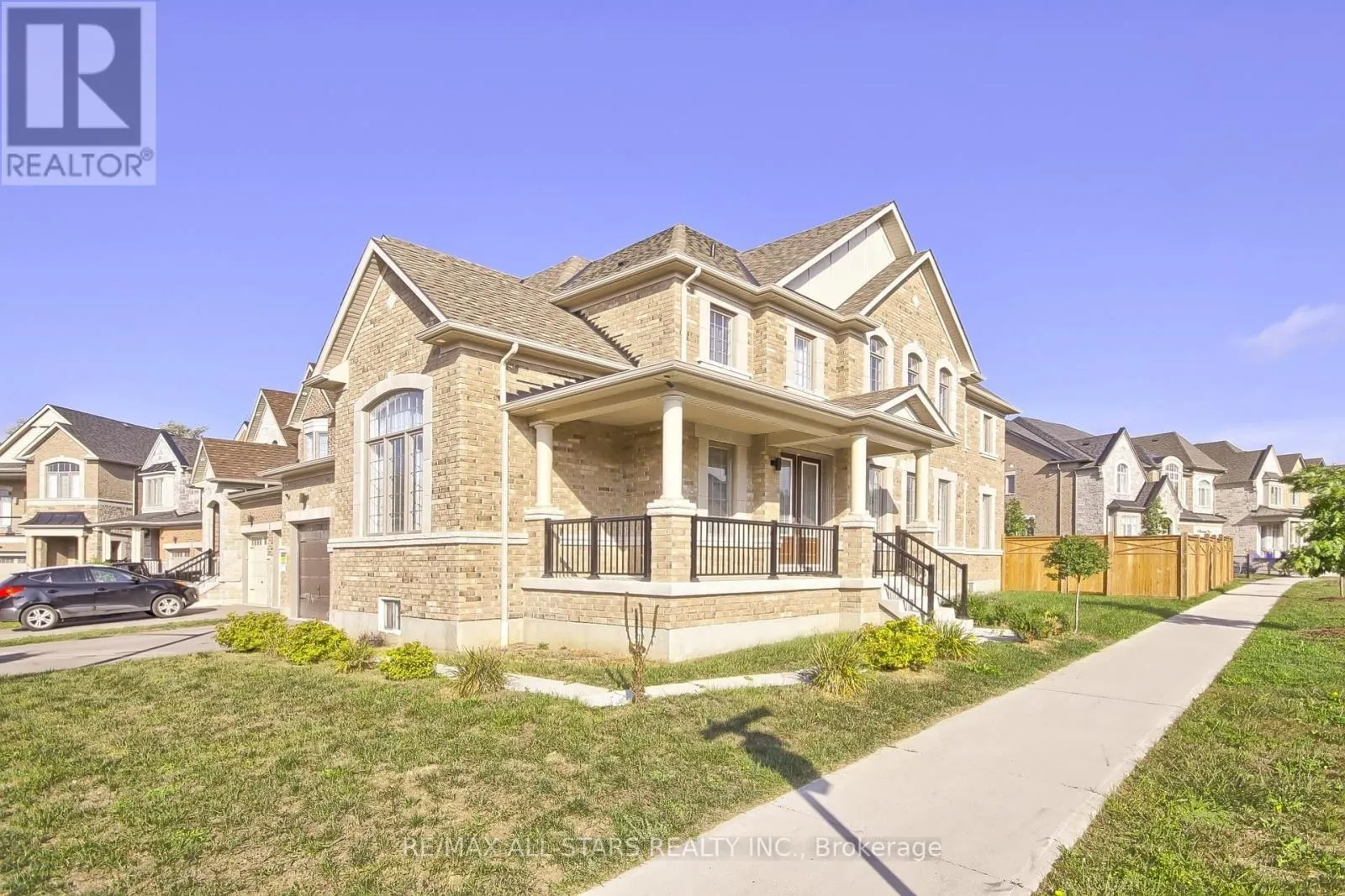 18 PENNINE DRIVE