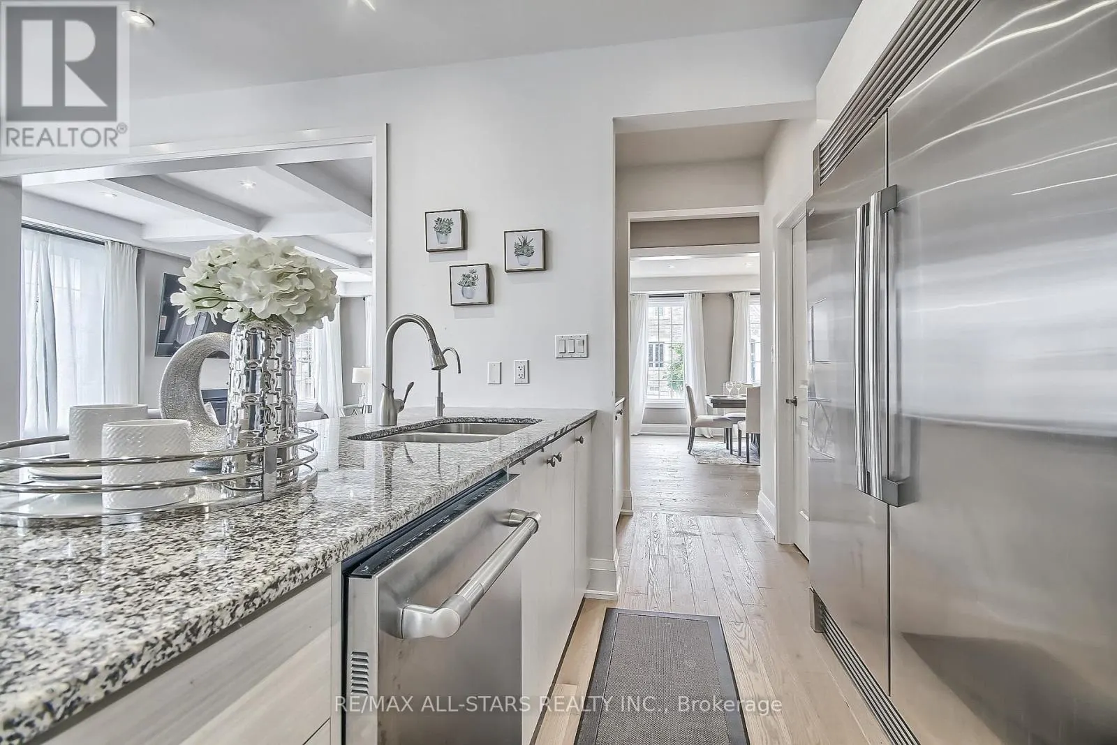 18 PENNINE DRIVE