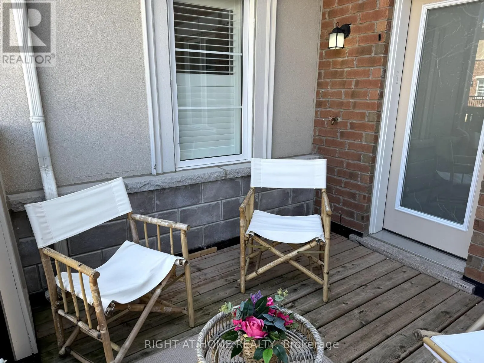 72 AYERS CRESCENT