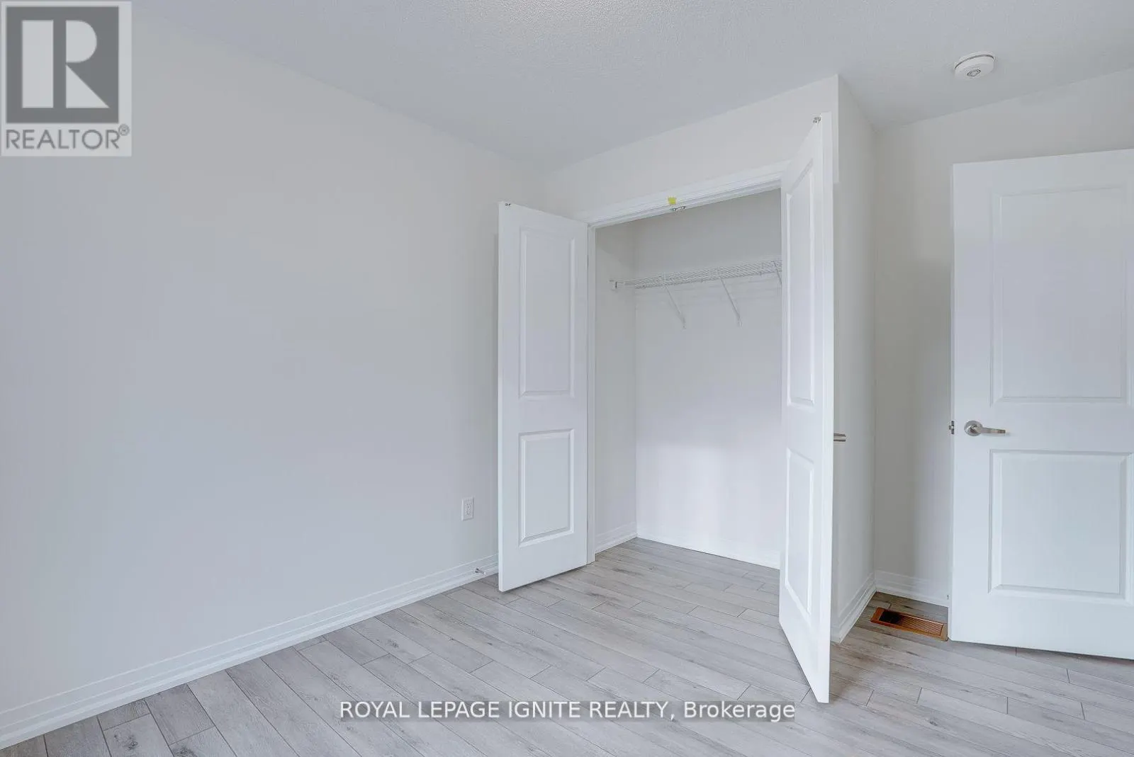 2709 PETER MATTHEWS DRIVE