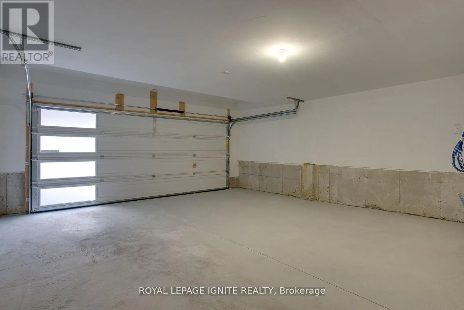 2709 PETER MATTHEWS DRIVE