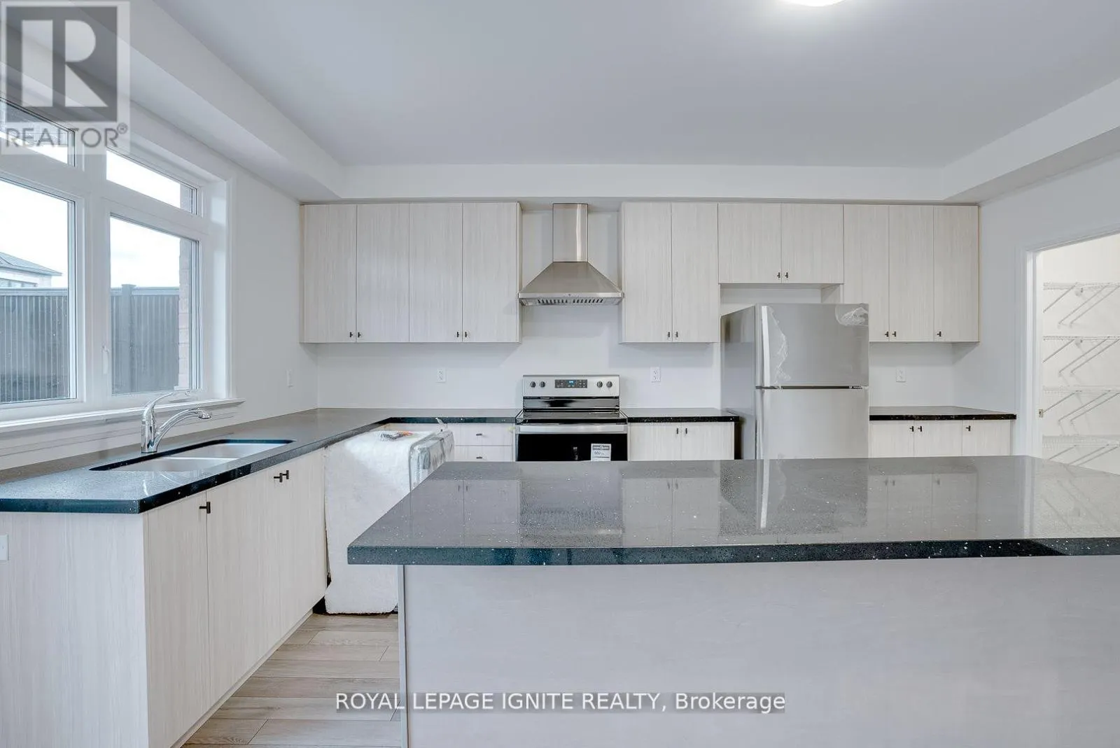 2709 PETER MATTHEWS DRIVE