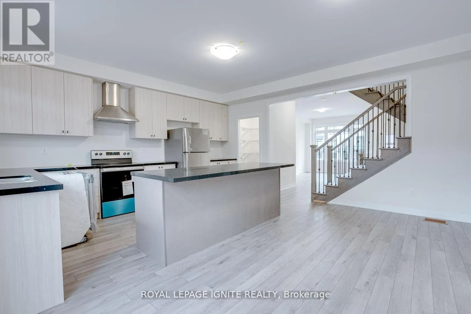 2709 PETER MATTHEWS DRIVE