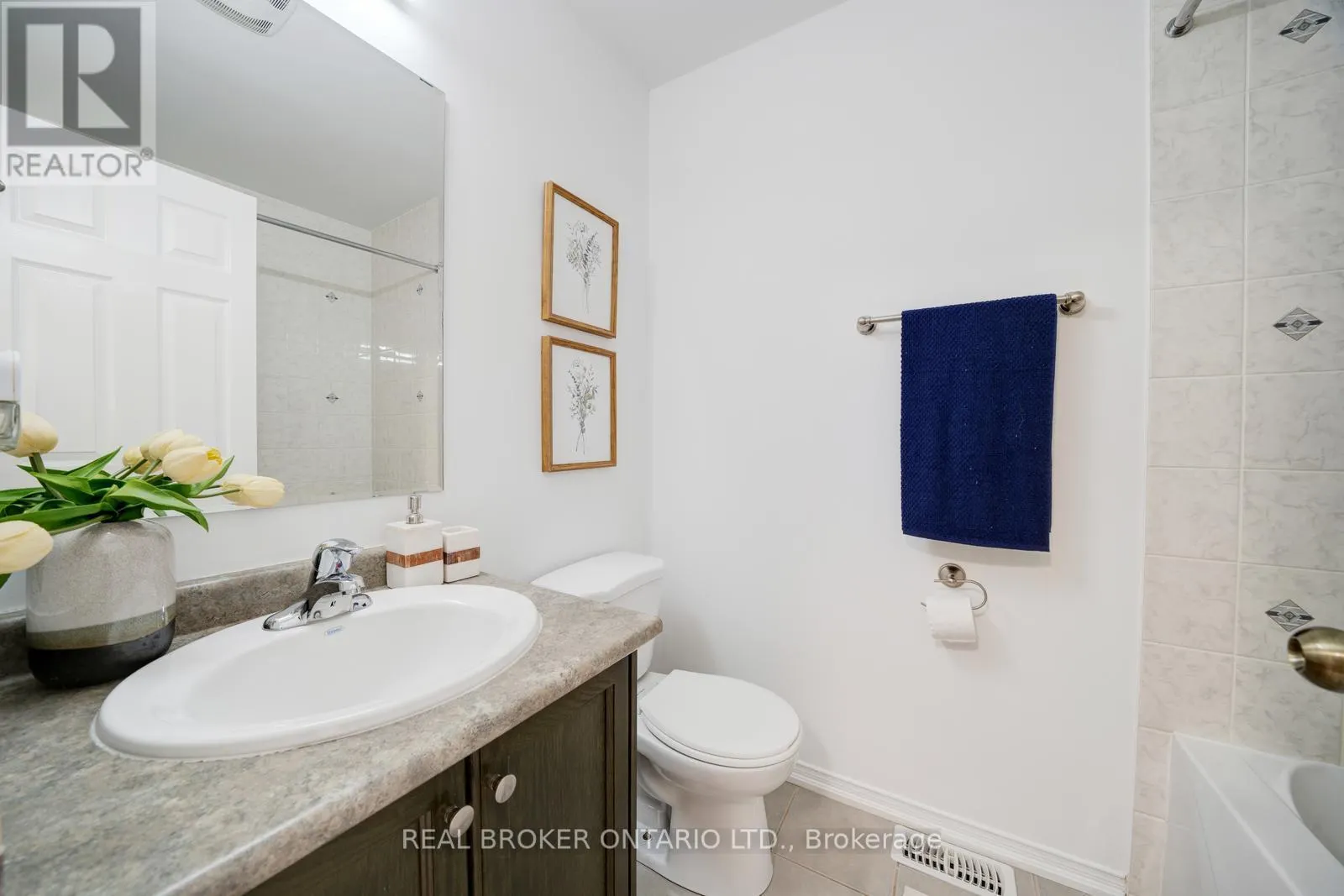505 ROSSLAND ROAD E