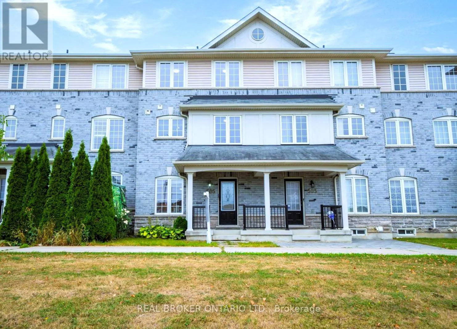 505 ROSSLAND ROAD E