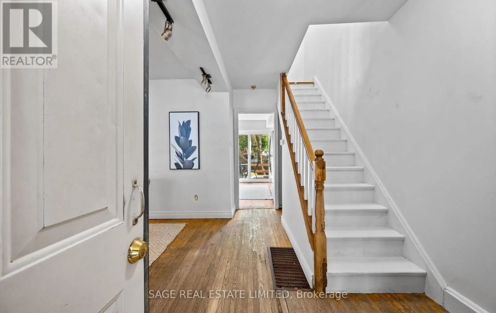 33 AVONLEA BOULEVARD