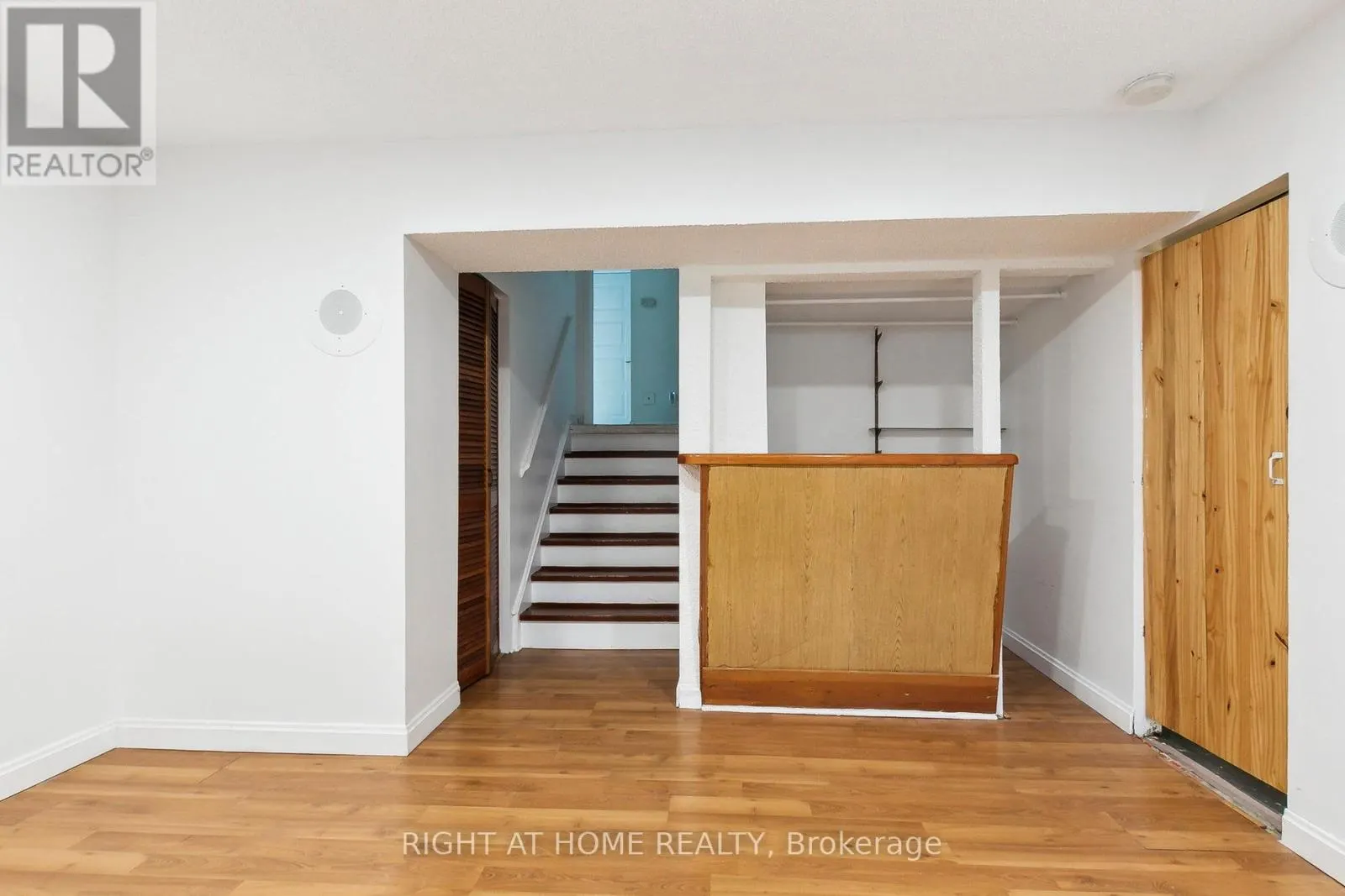 29 - 15 HUNTINGWOOD DRIVE