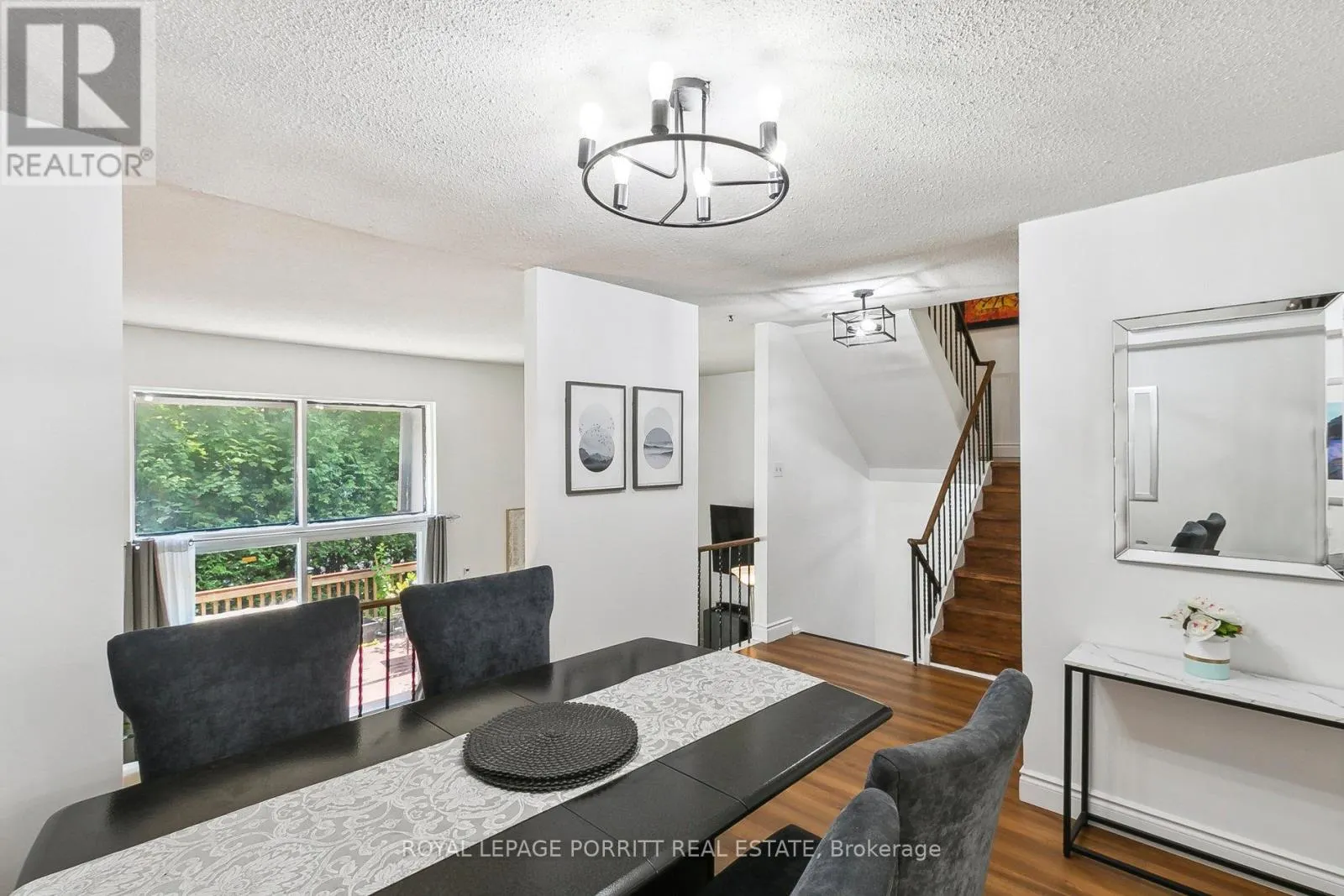 17 - 1415 FIELDLIGHT BOULEVARD