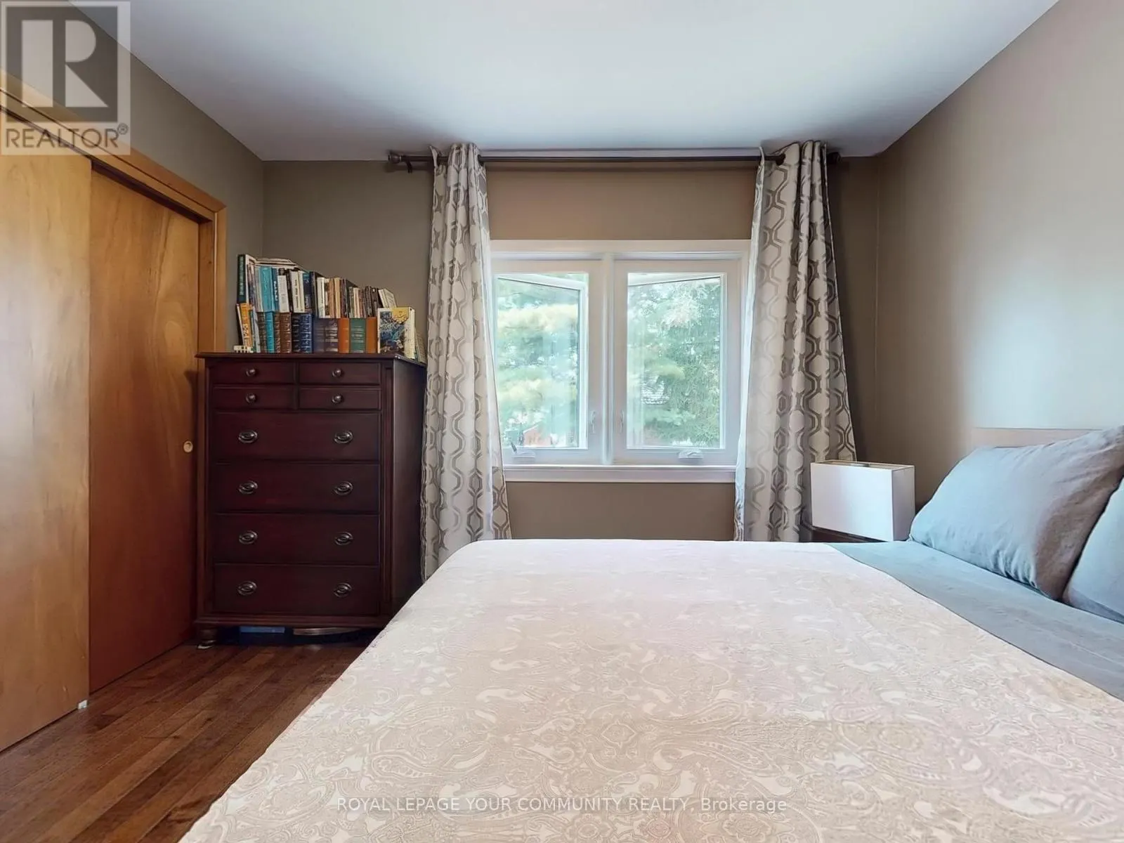 34 DROXFORD AVENUE