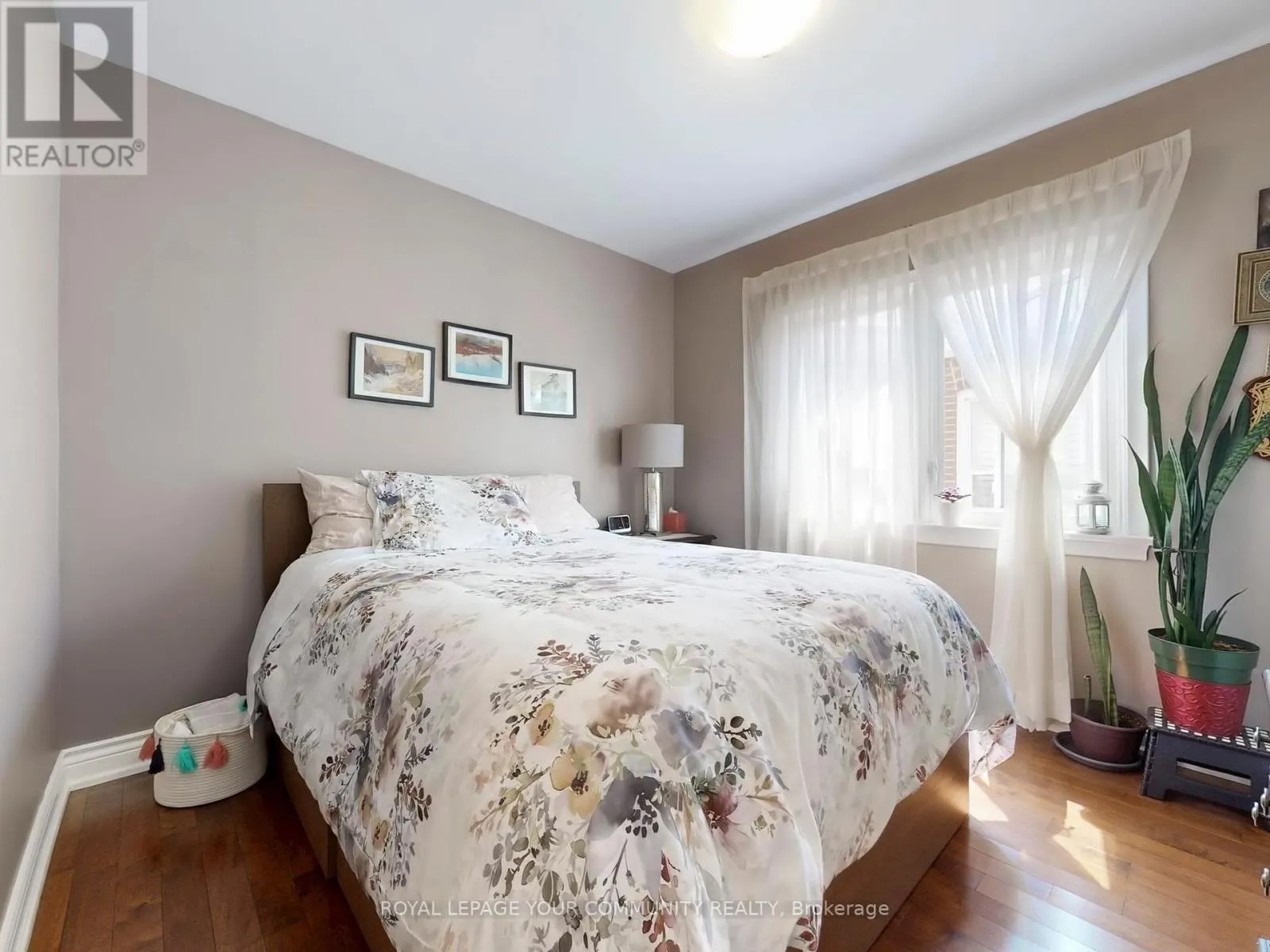 34 DROXFORD AVENUE
