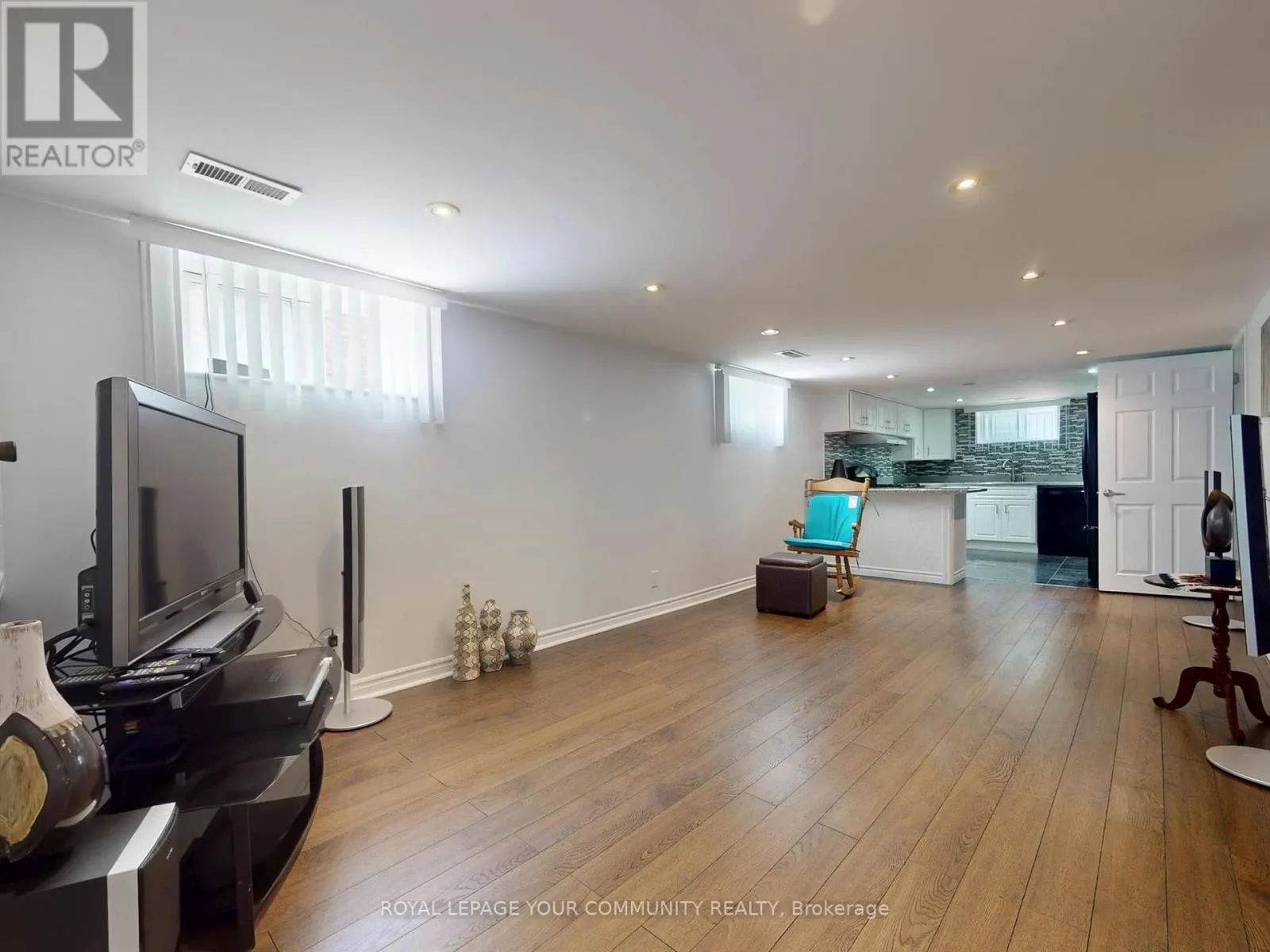 34 DROXFORD AVENUE