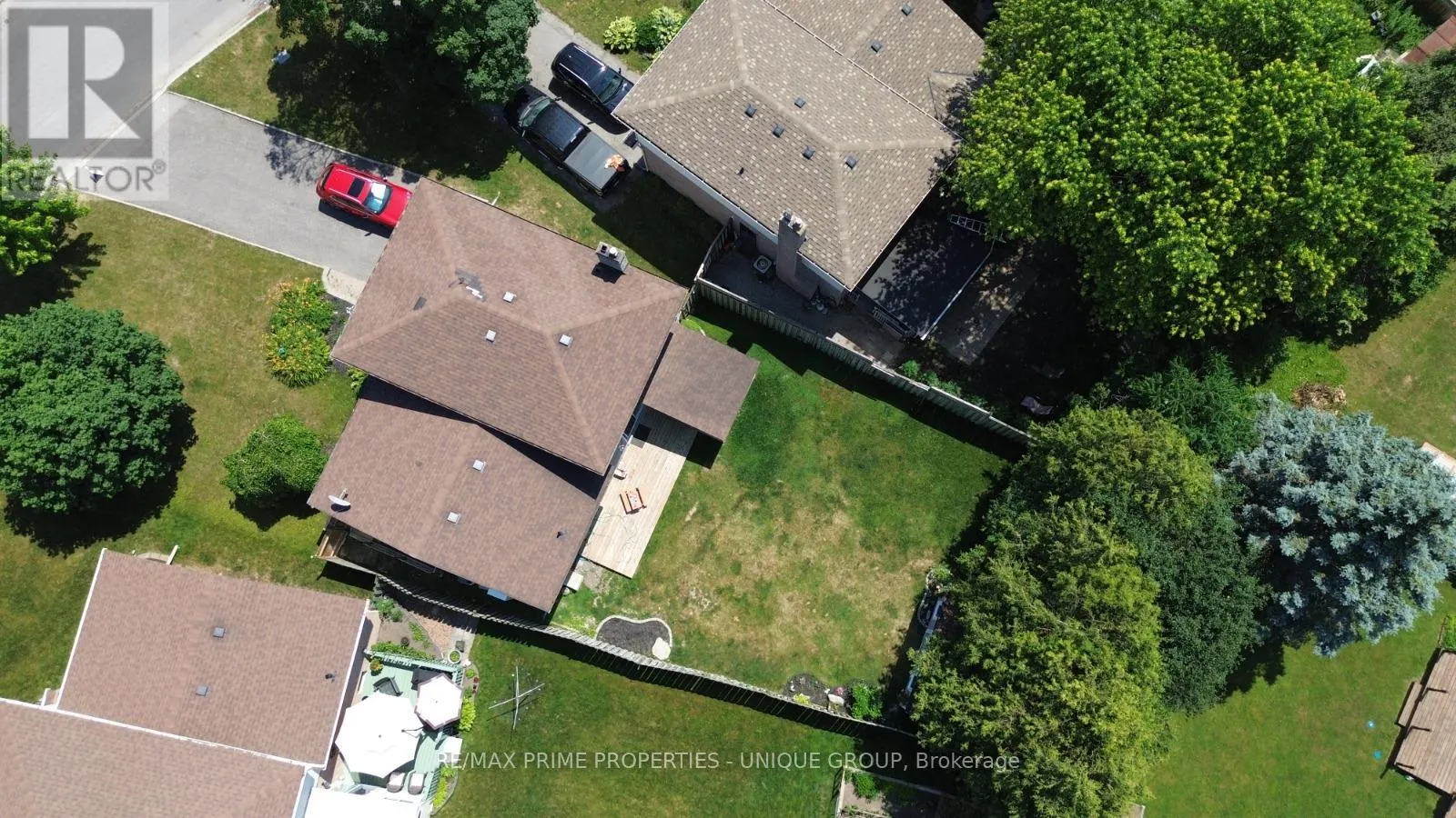 742 GREENBRIAR DRIVE