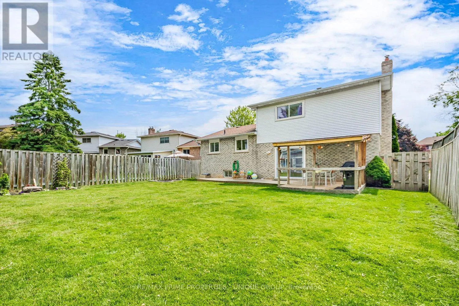 742 GREENBRIAR DRIVE