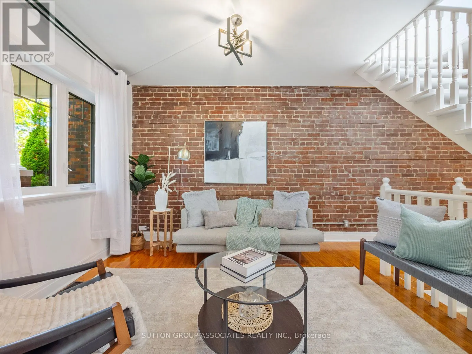 35 ROSEHEATH AVENUE