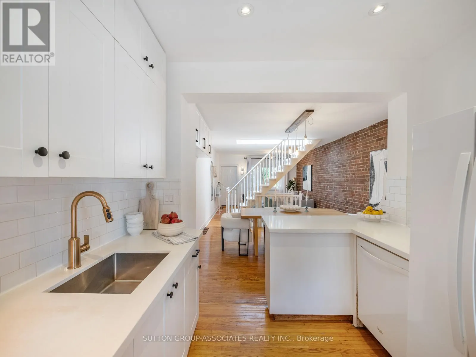 35 ROSEHEATH AVENUE