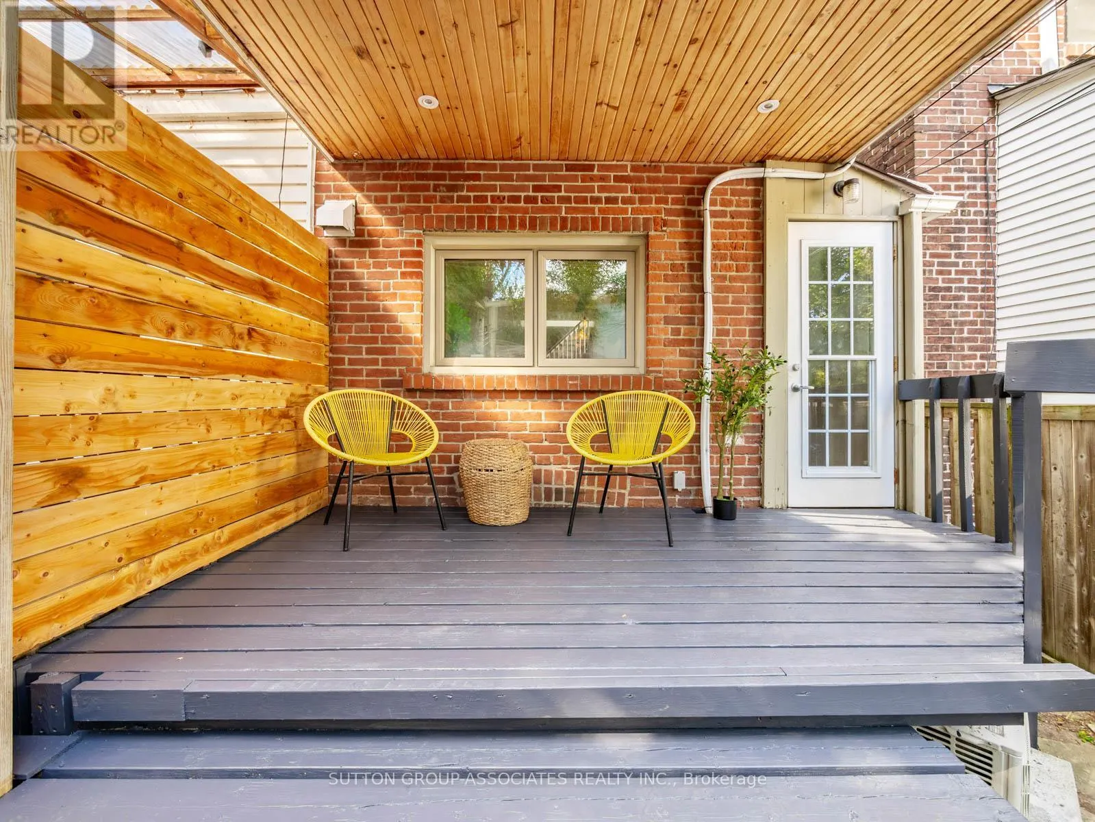 35 ROSEHEATH AVENUE
