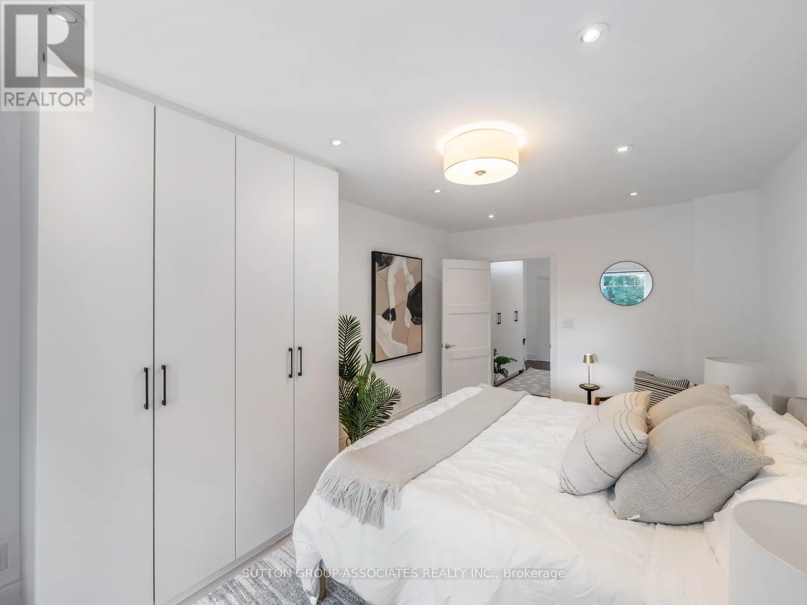 35 ROSEHEATH AVENUE