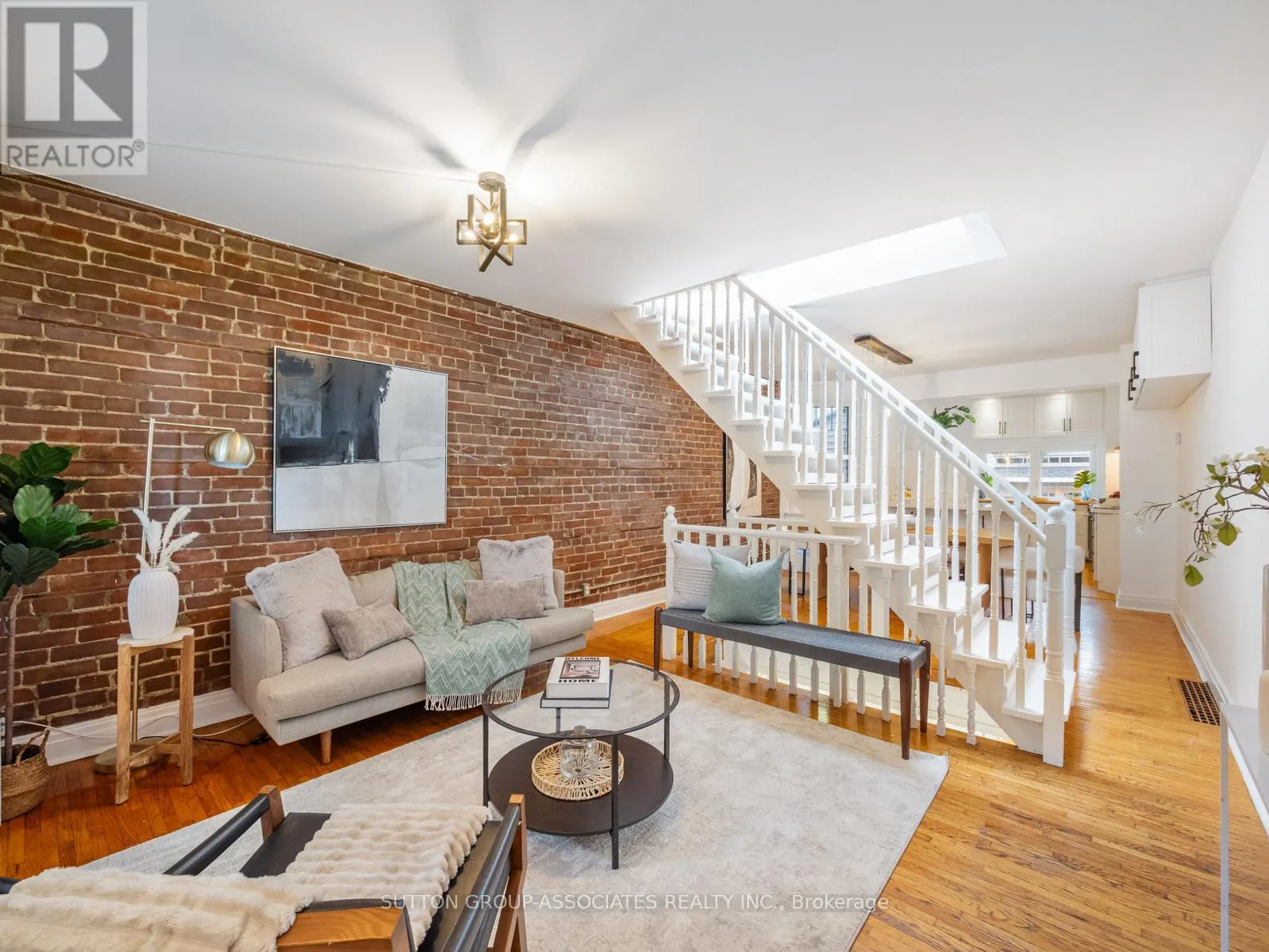 35 ROSEHEATH AVENUE