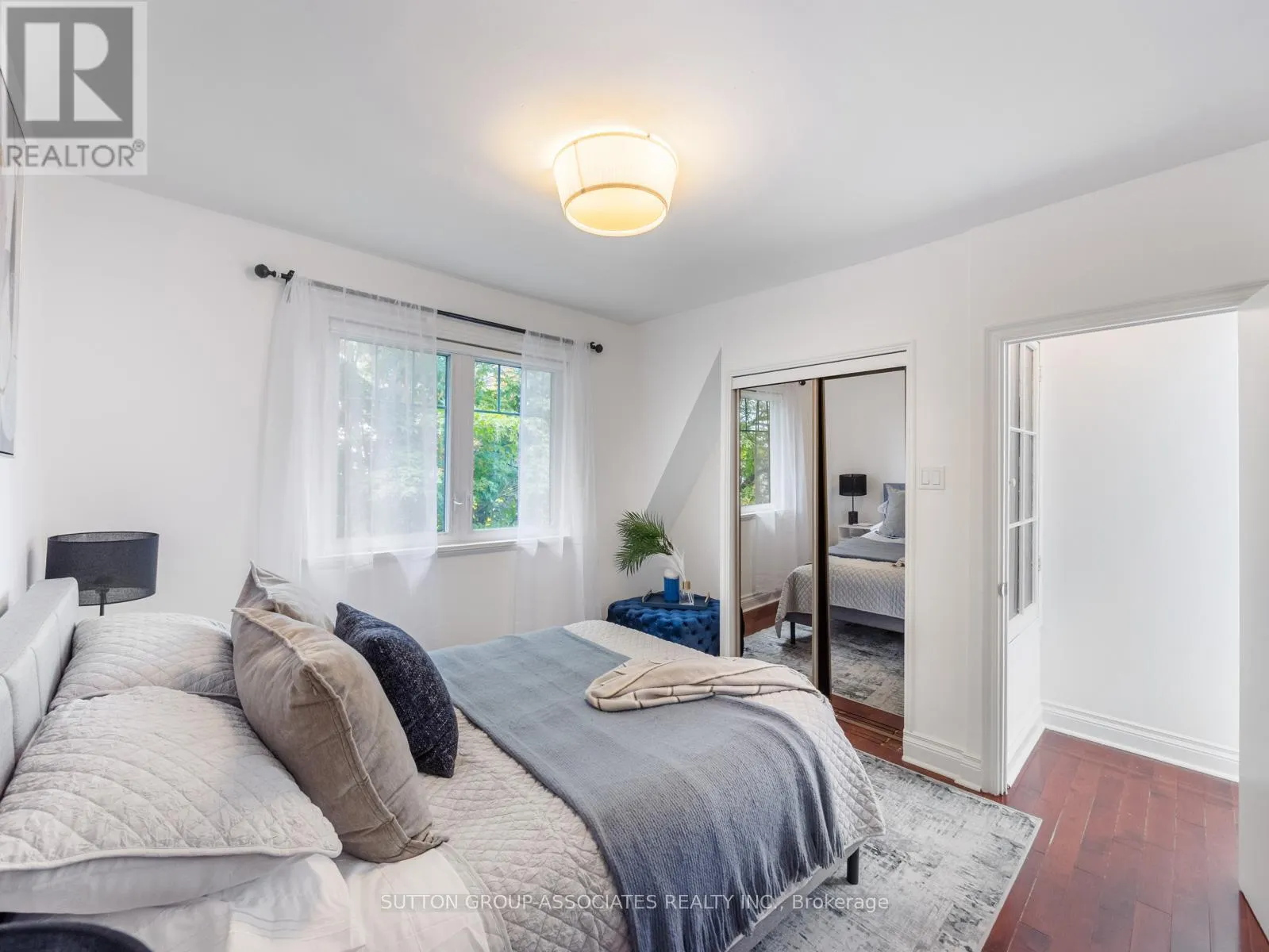 35 ROSEHEATH AVENUE