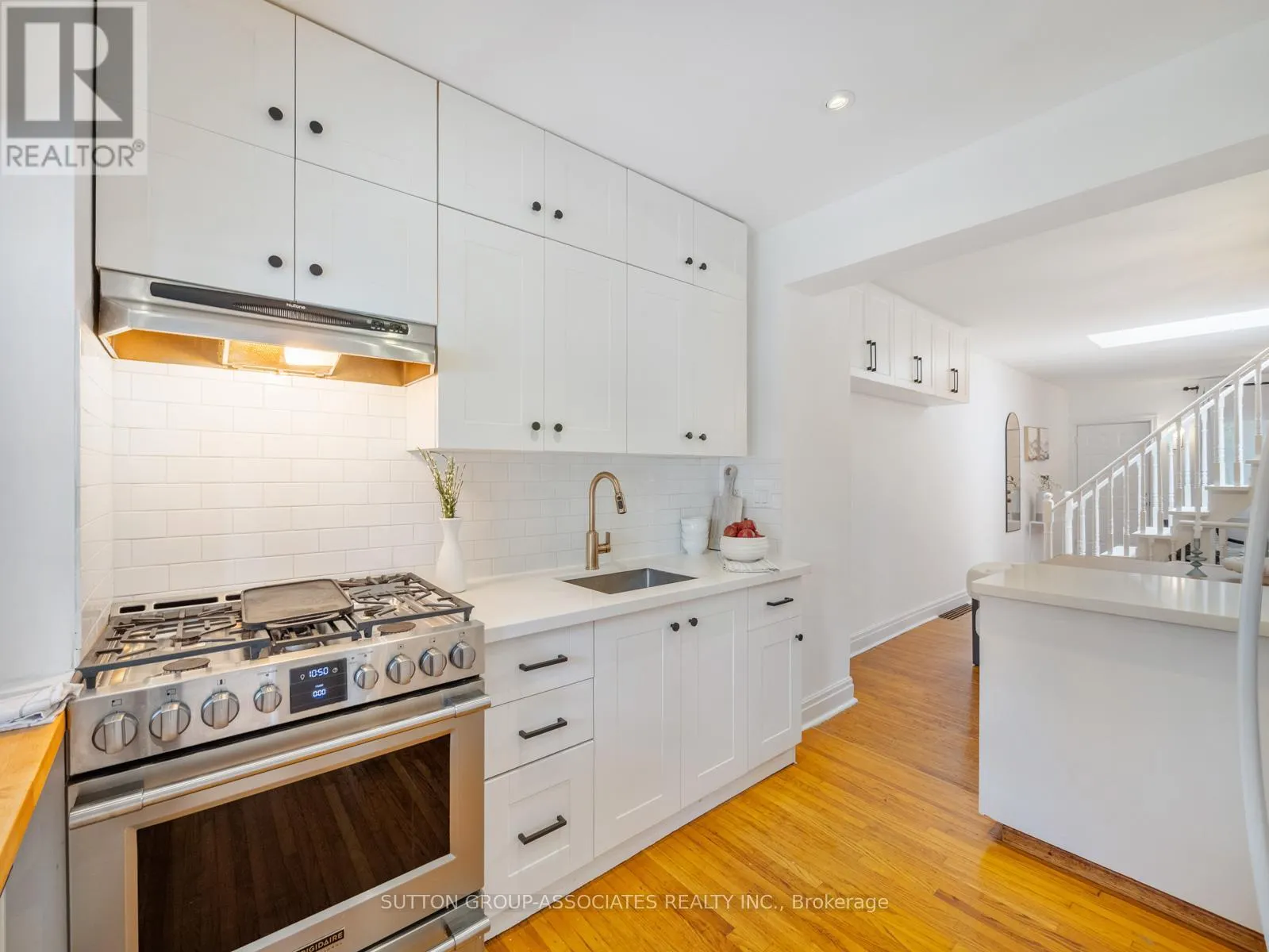 35 ROSEHEATH AVENUE
