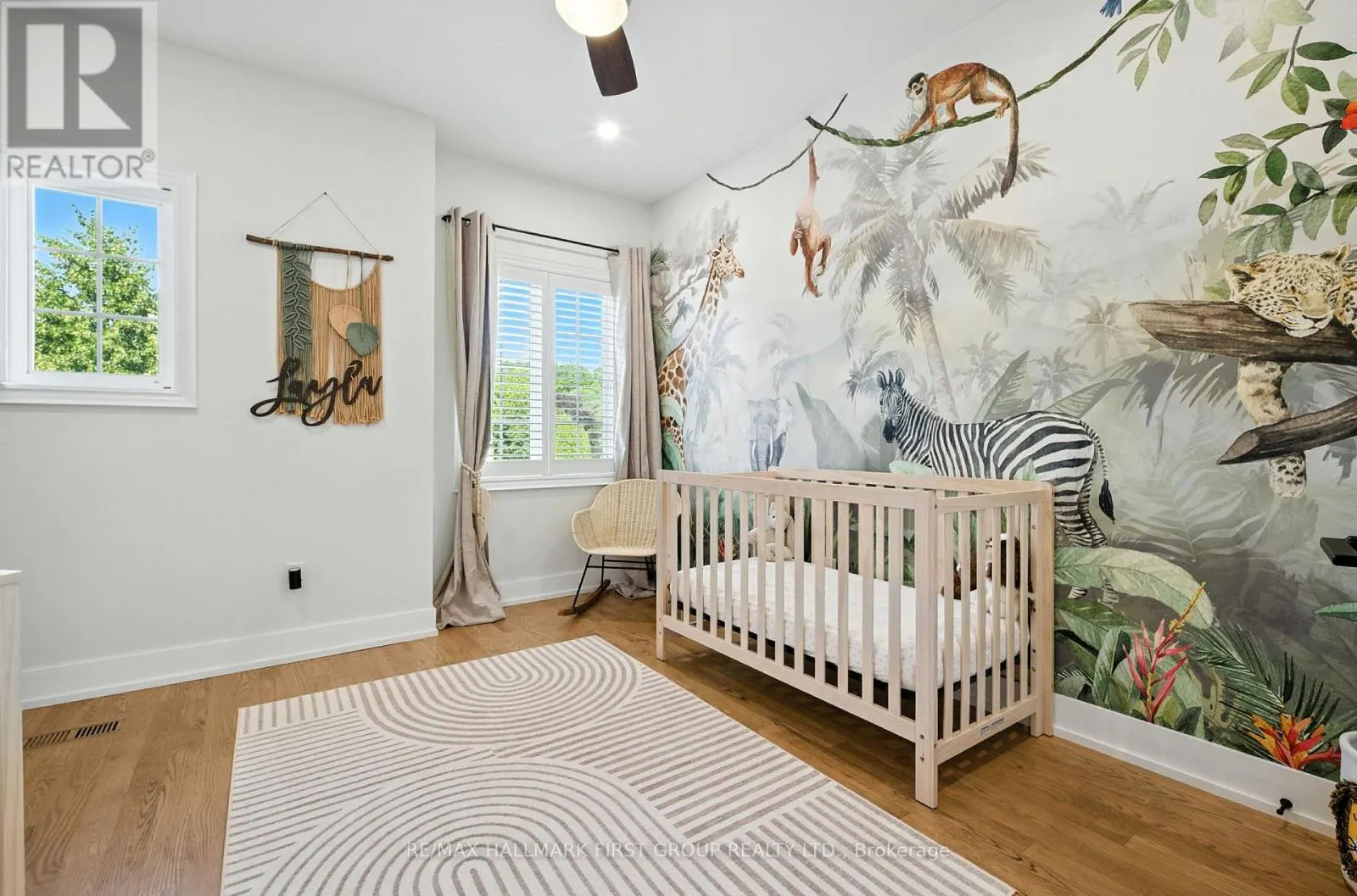 2318 CANTERBURY CRESCENT