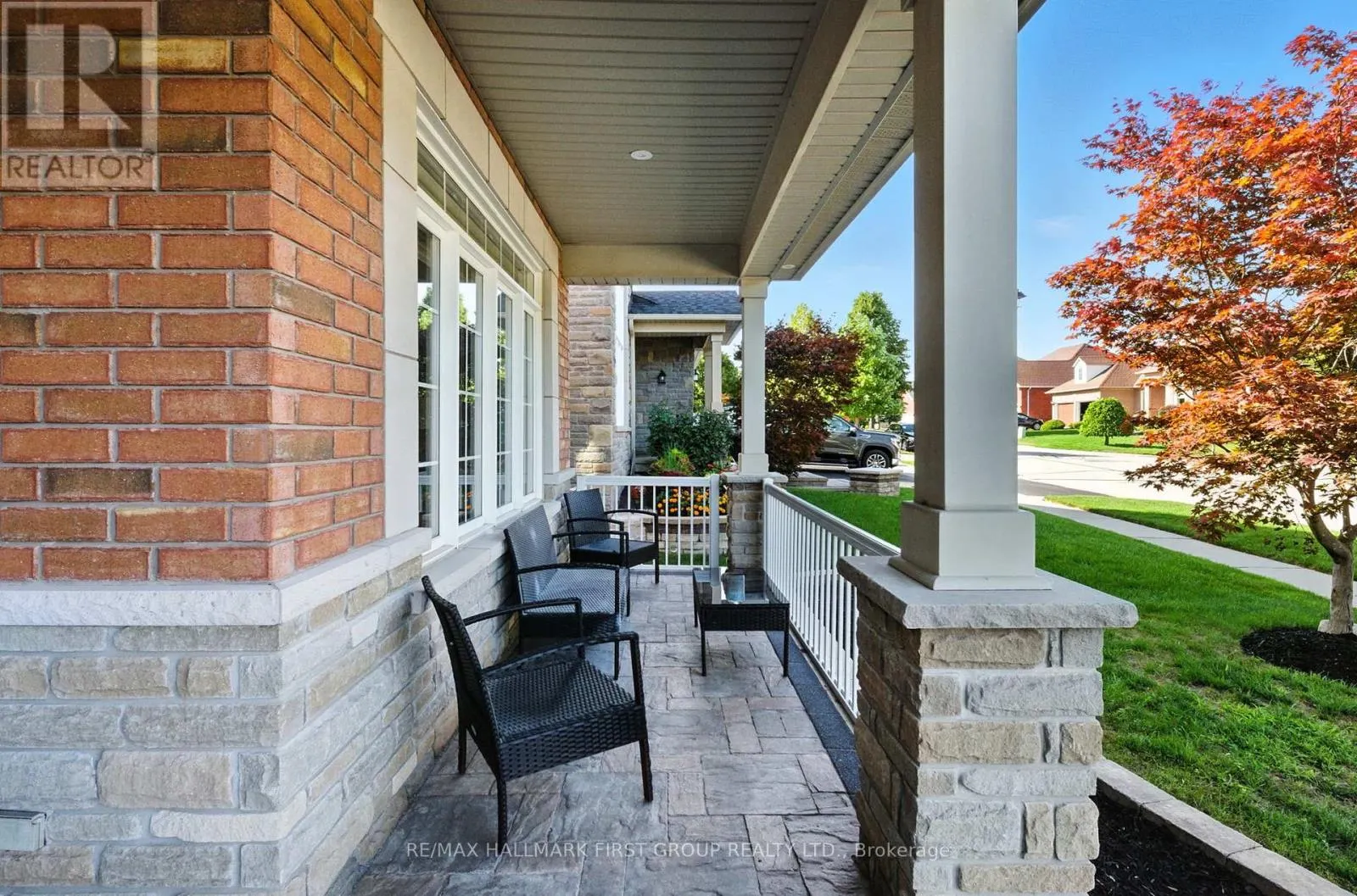 2318 CANTERBURY CRESCENT